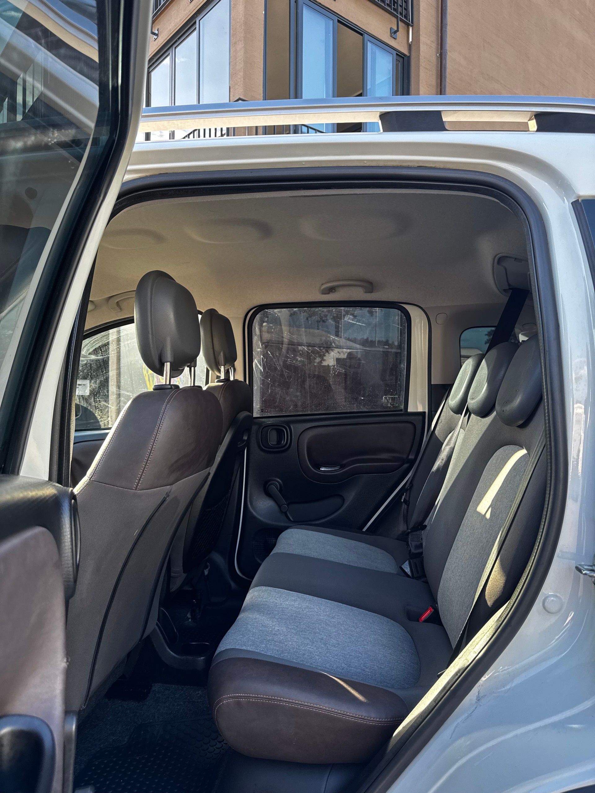 FIAT Panda 1.3 MJ Cross 4x4-image-12
