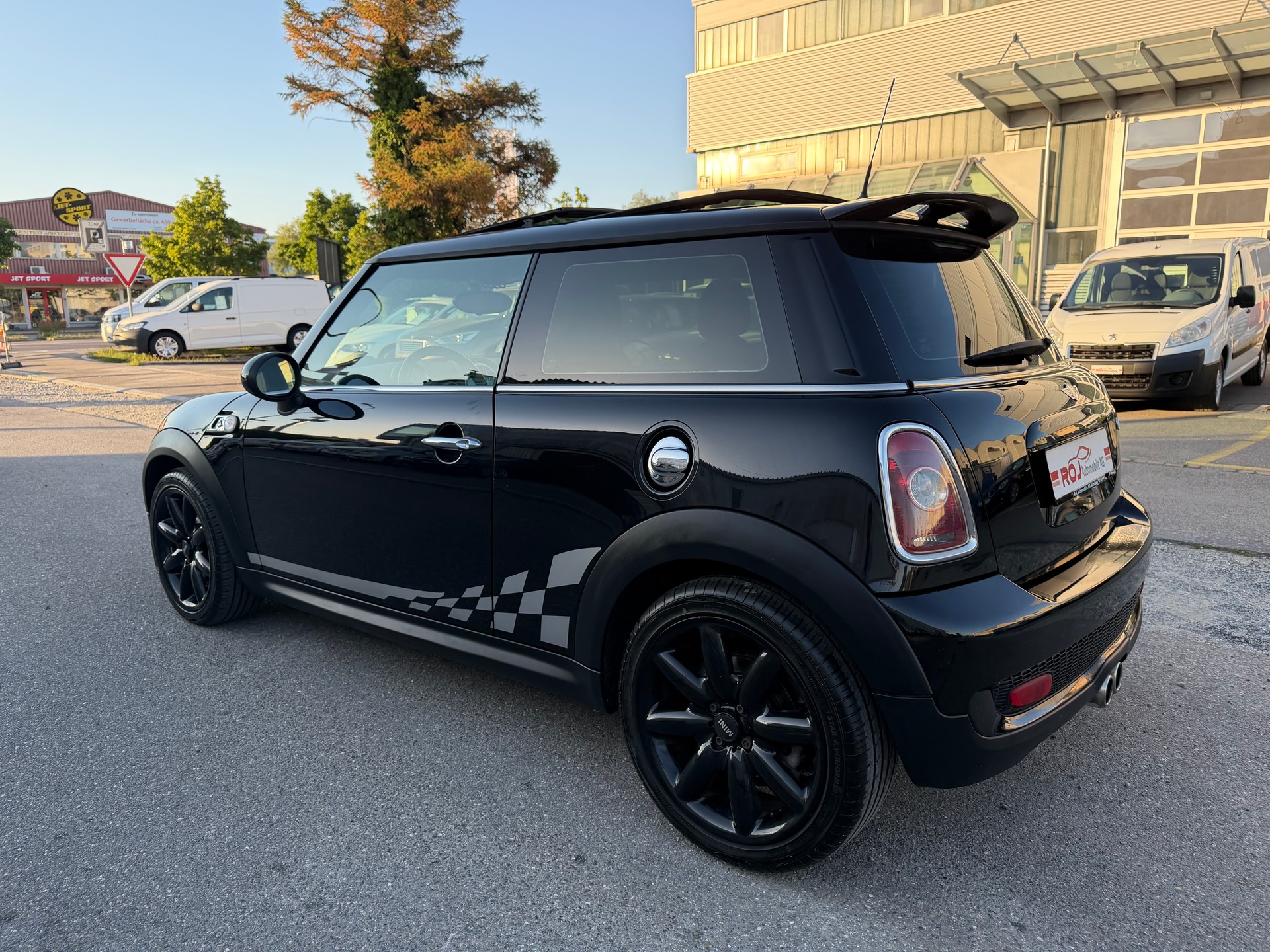 MINI Cooper S-image-6