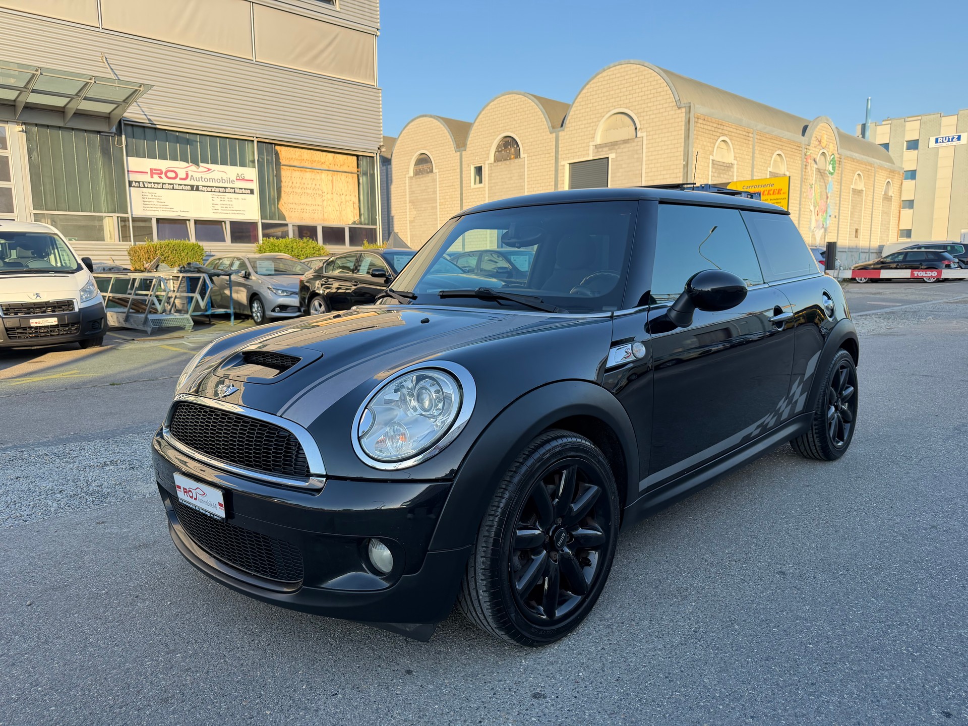 MINI Cooper S-image-1