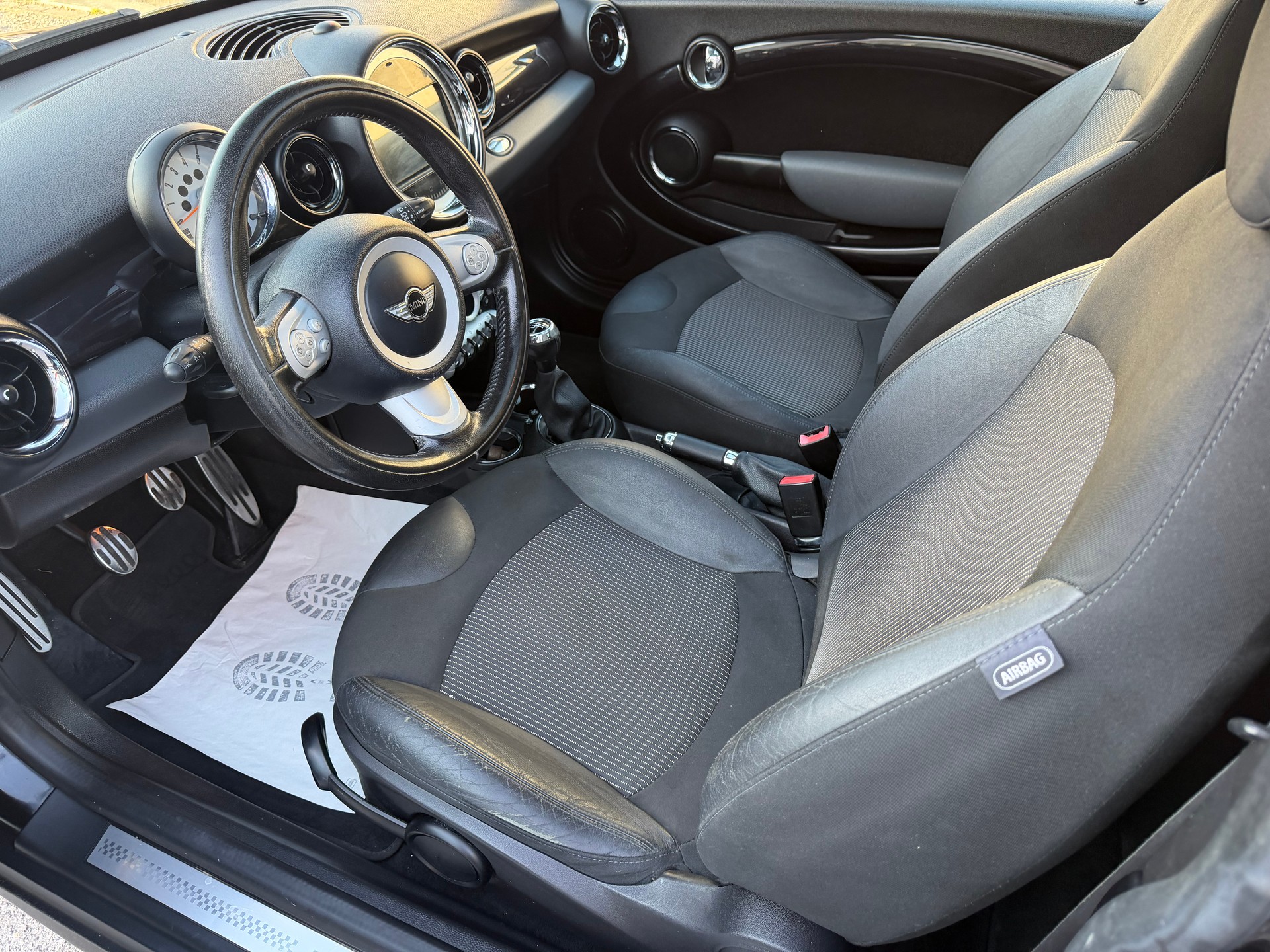 MINI Cooper S-image-7
