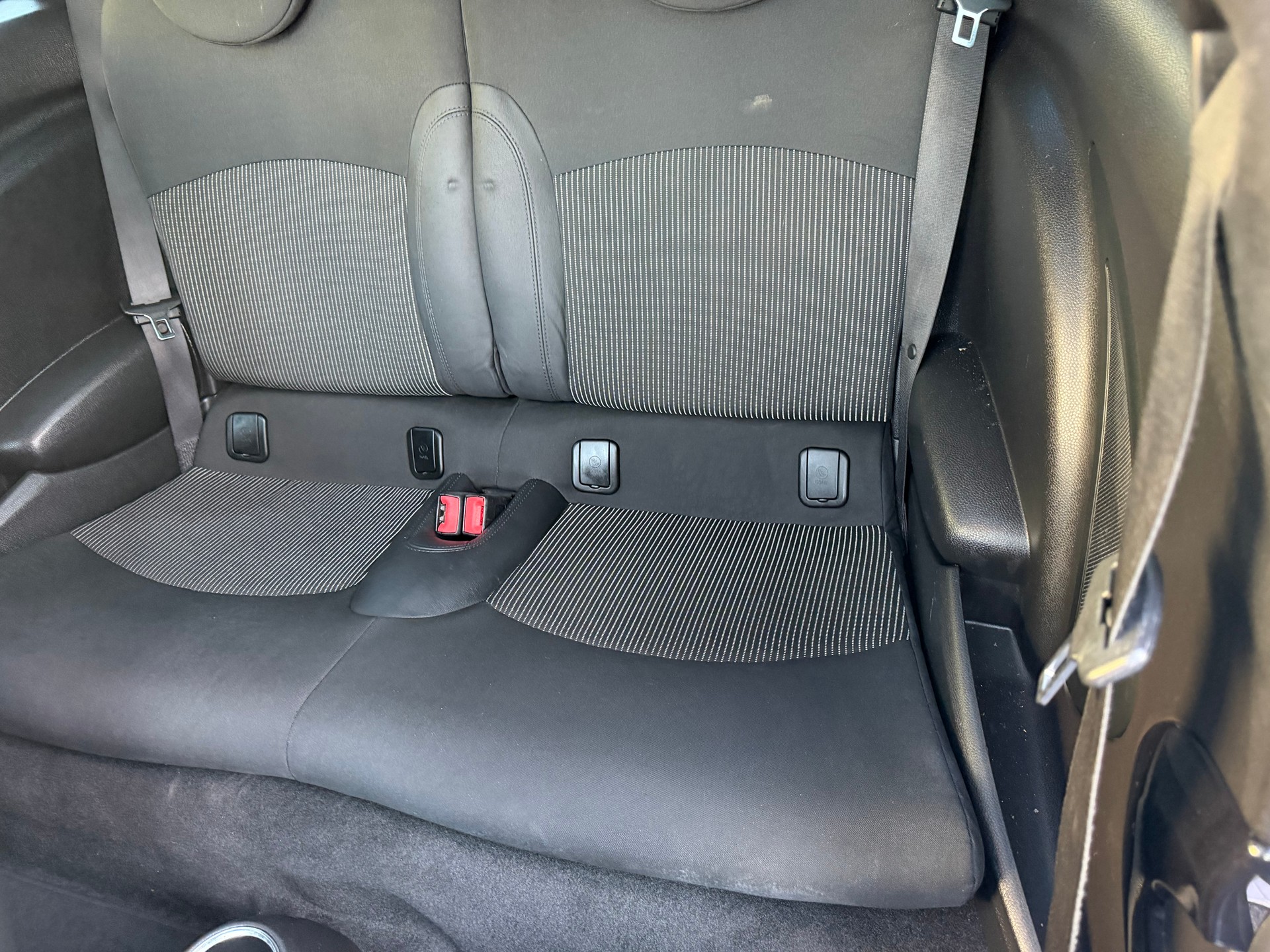 MINI Cooper S-image-8