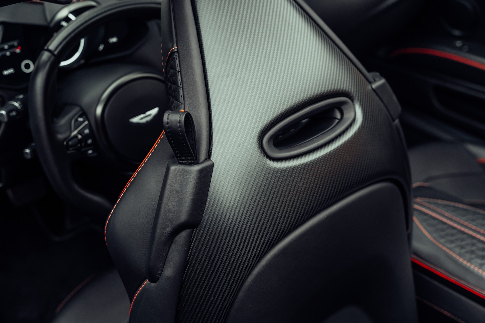 ASTON MARTIN DBS Superleggera Volante-image-18