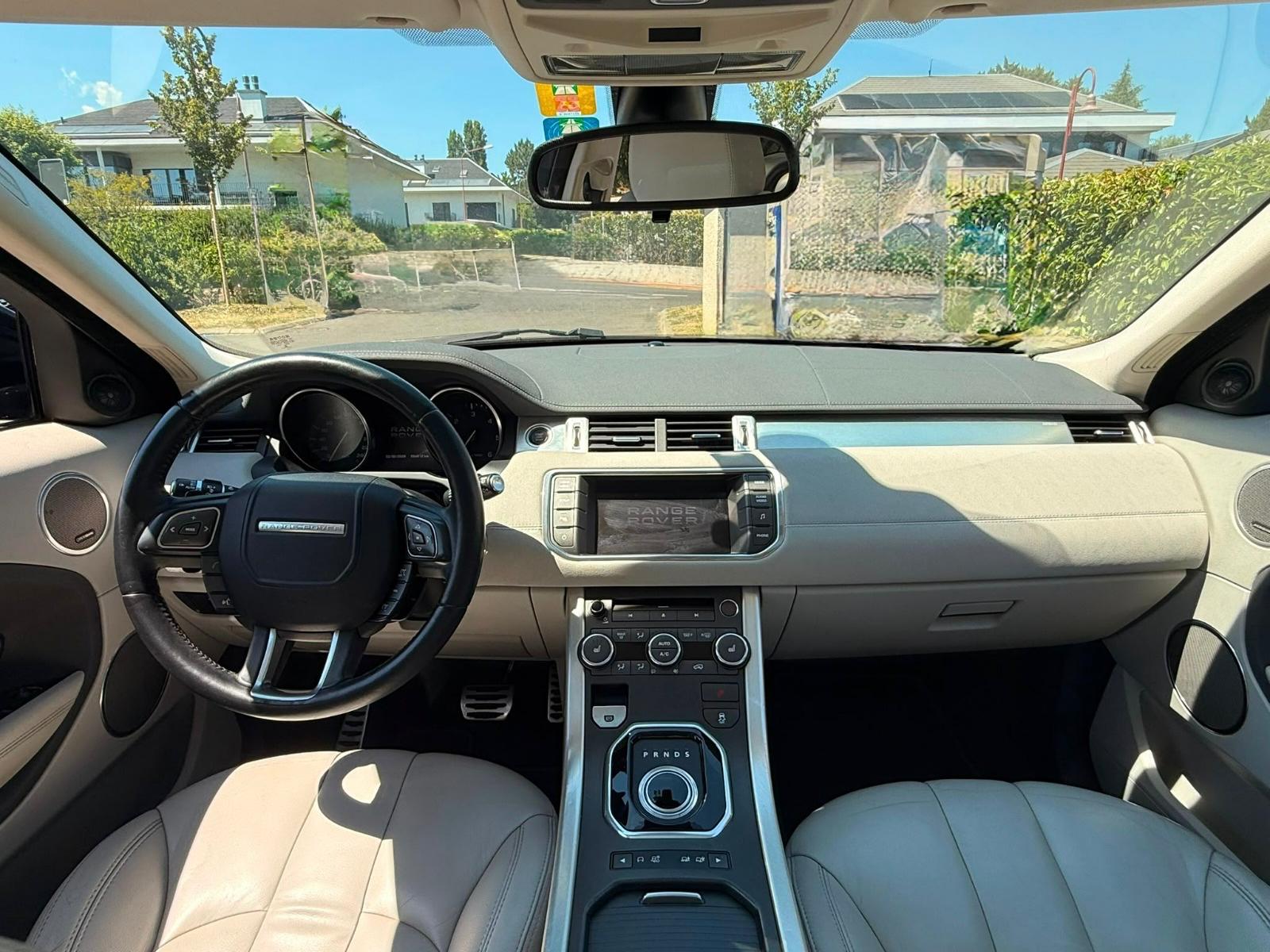 LAND ROVER Range Rover Evoque 2.2 TD4 Dynamic AT6-image-4