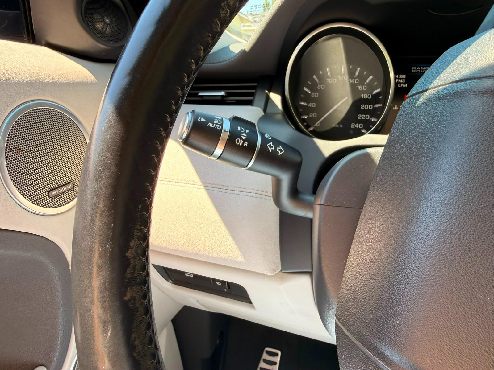 LAND ROVER Range Rover Evoque 2.2 TD4 Dynamic AT6-image-9