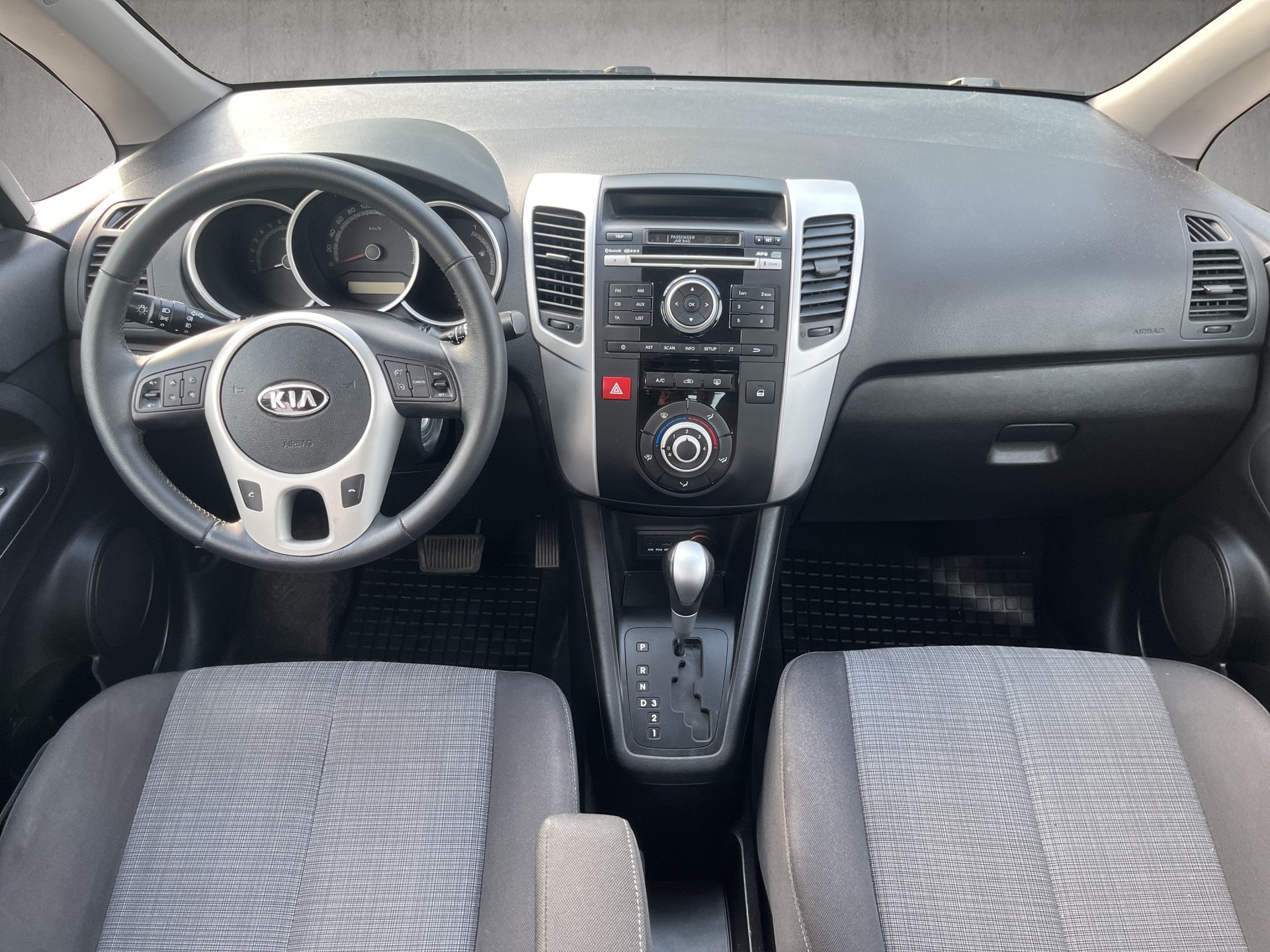 KIA Venga 1.6 CVVT Style Automatic-image-15