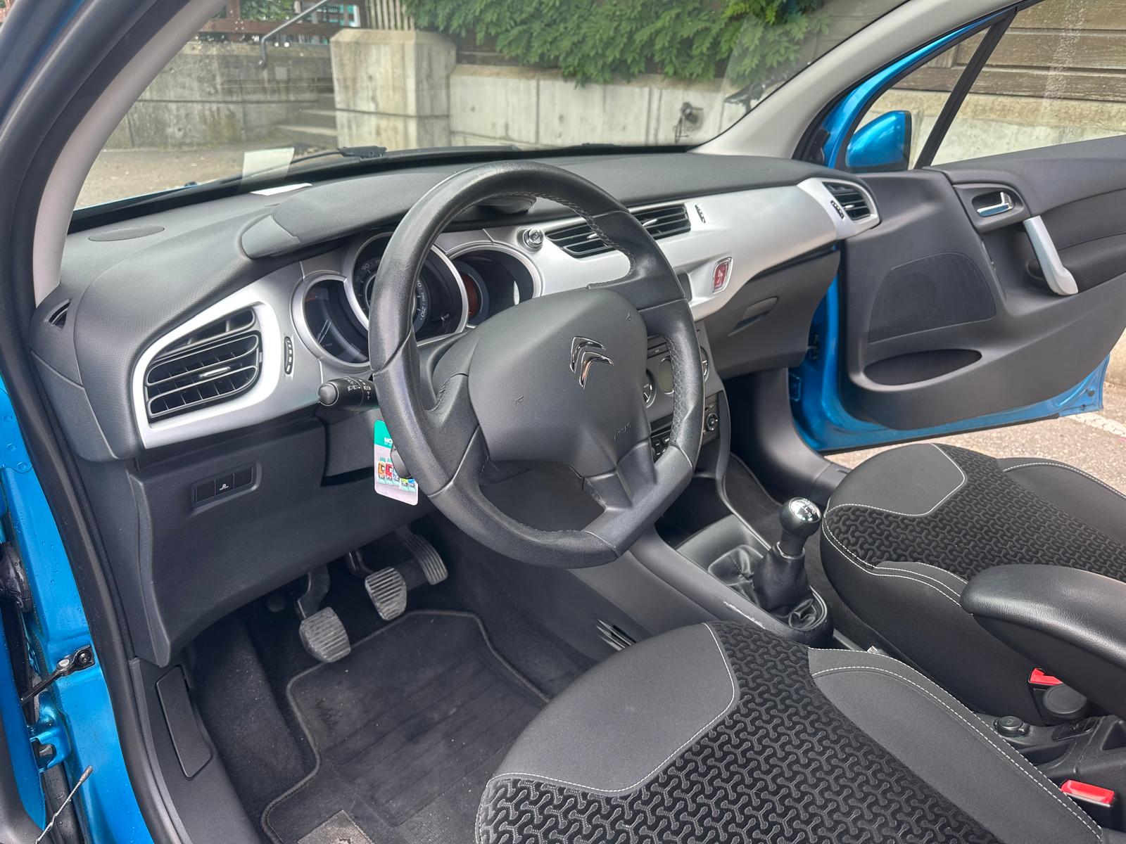CITROEN C3 1.6 16V HDi Chic 99g-image-8