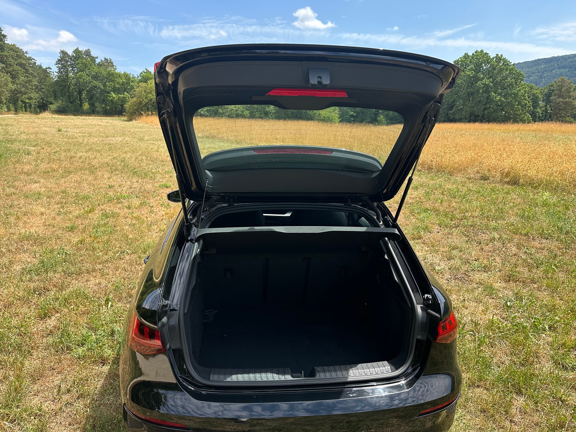 AUDI Sportback 35 TFSI-image-4