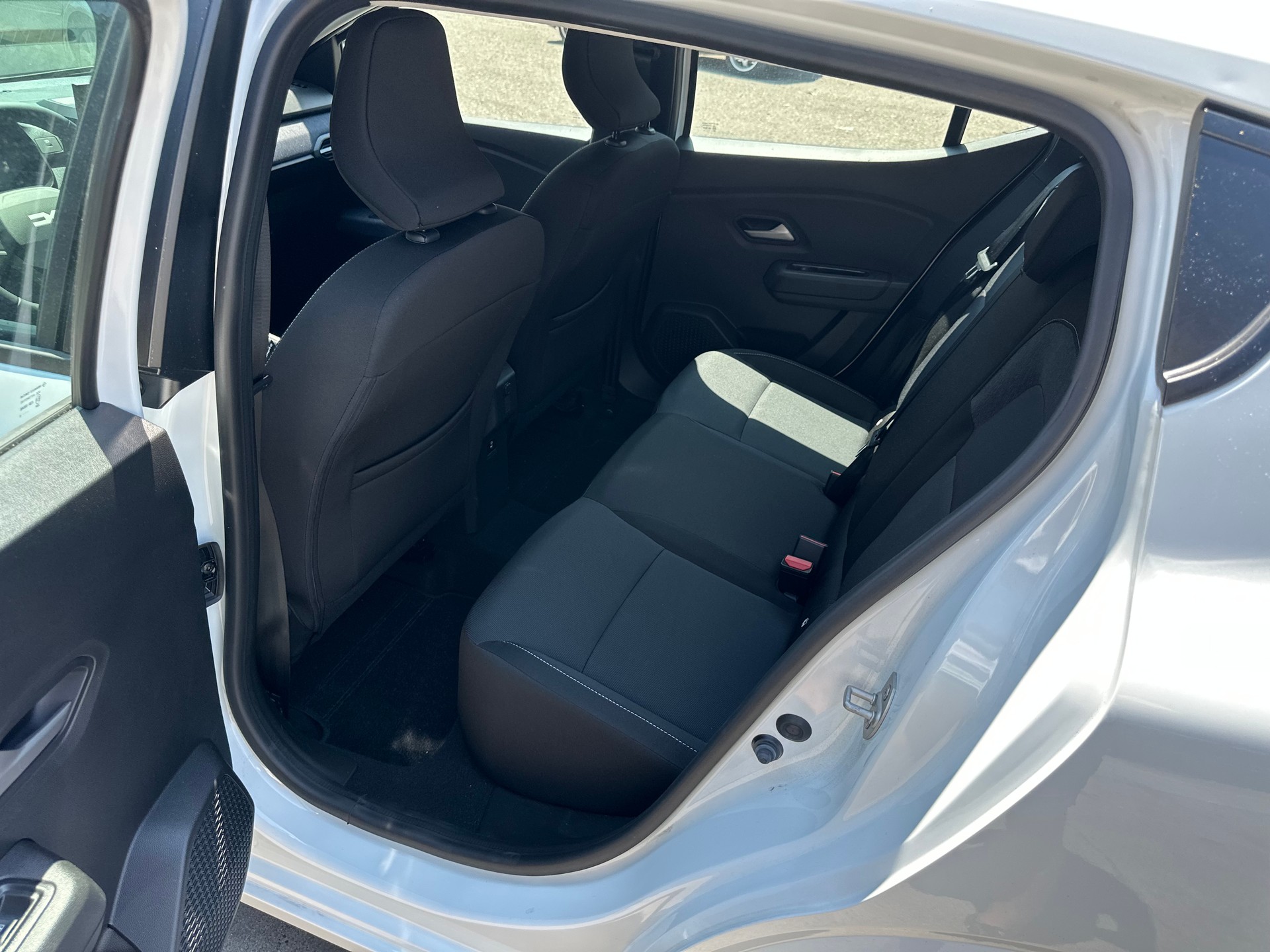 DACIA Sandero TCe 100 Expression-image-15