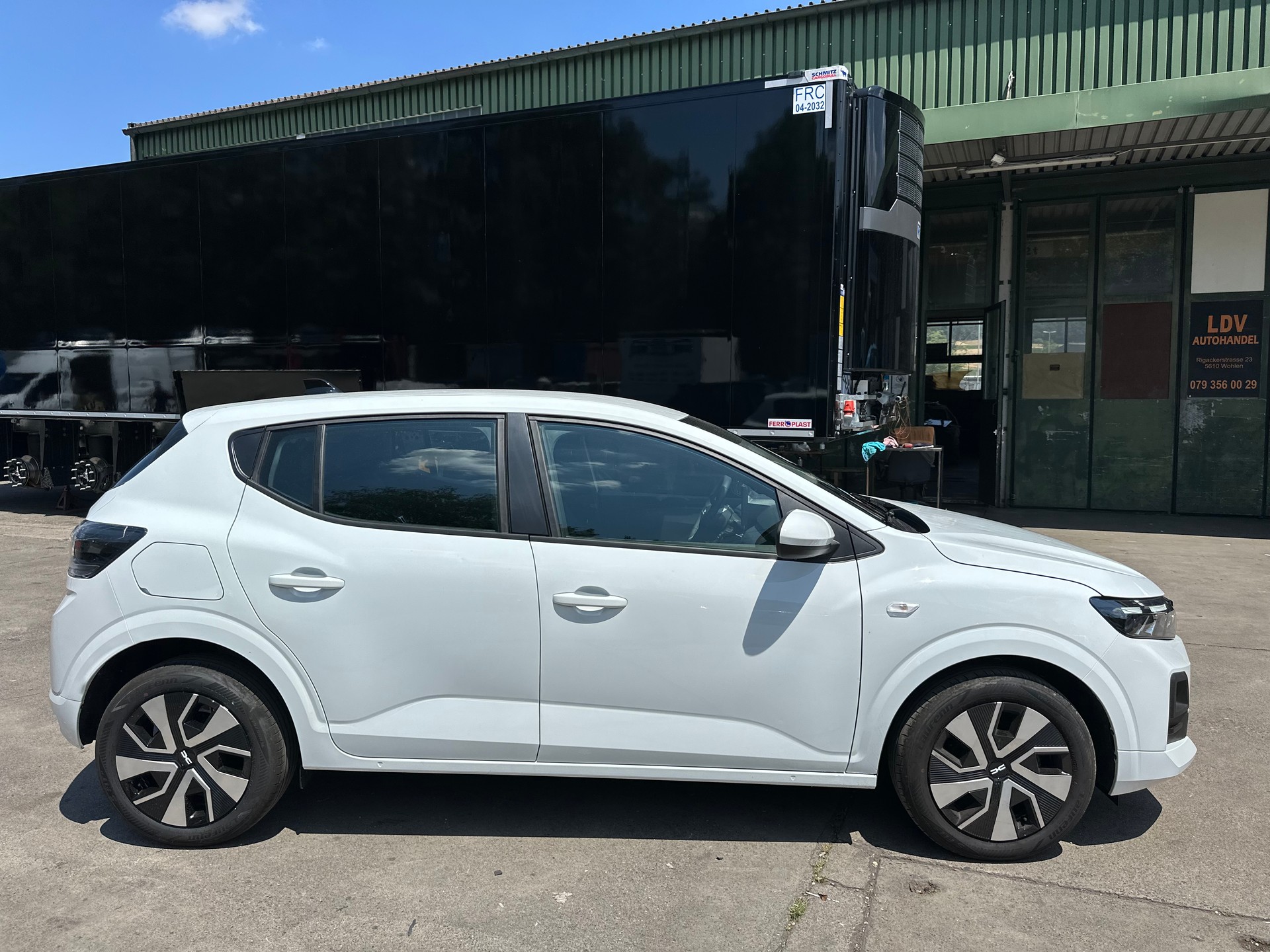 DACIA Sandero TCe 100 Expression-image-8