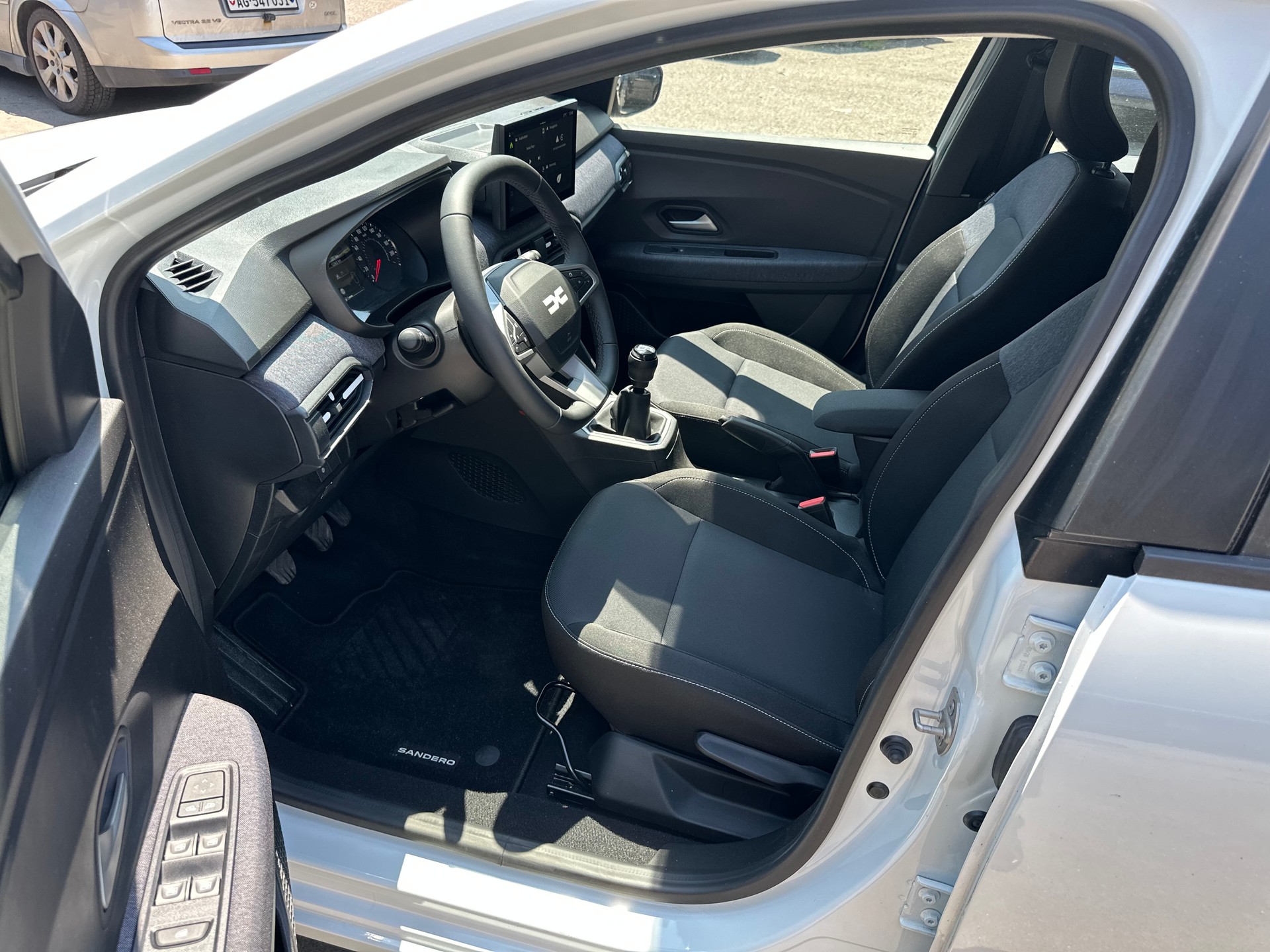 DACIA Sandero TCe 100 Expression-image-12