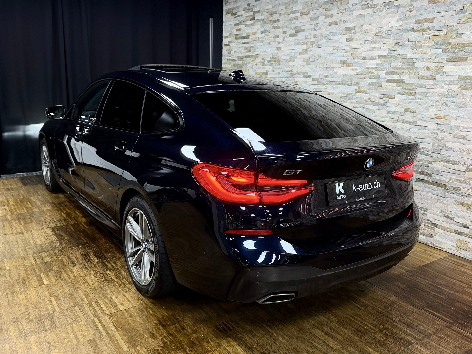 BMW 640i GT xDrive Steptronic-showroom-element-3