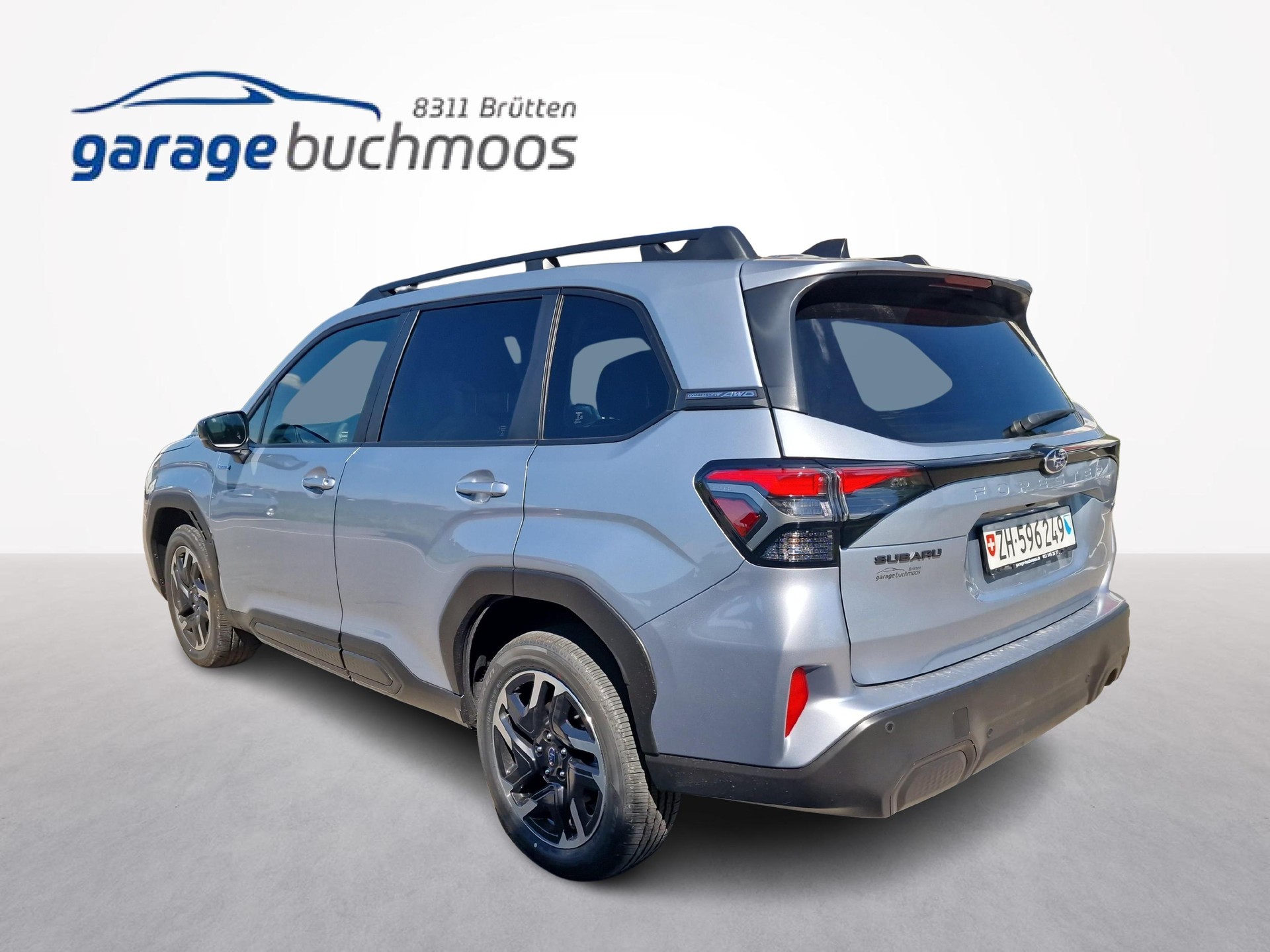 SUBARU Forester Station 2.0i e-Boxer Swiss Plus-image-2