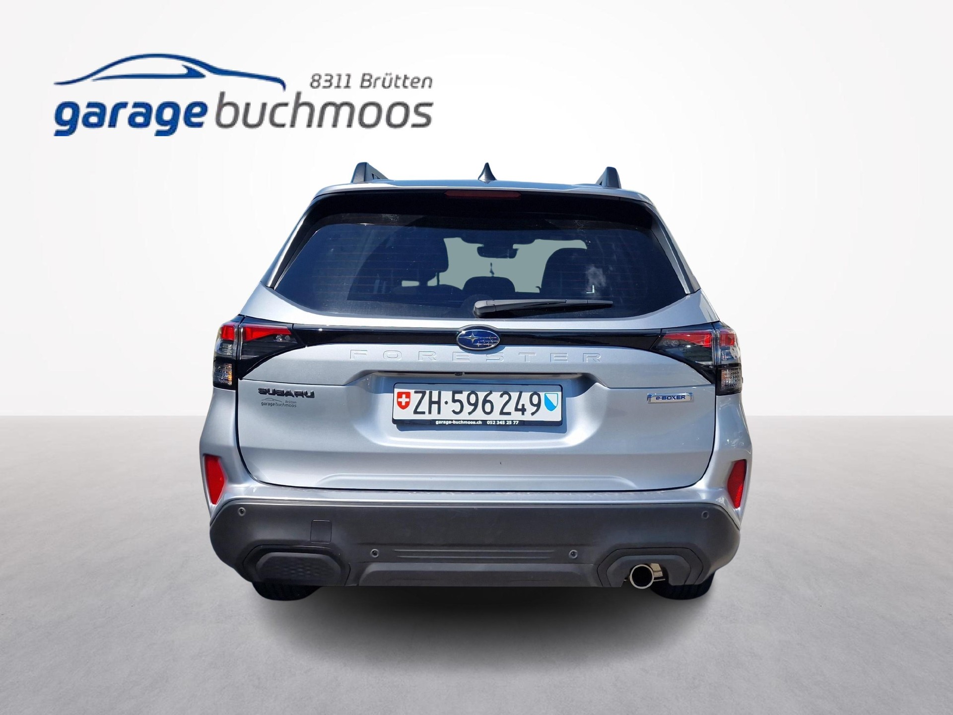 SUBARU Forester Station 2.0i e-Boxer Swiss Plus-image-3