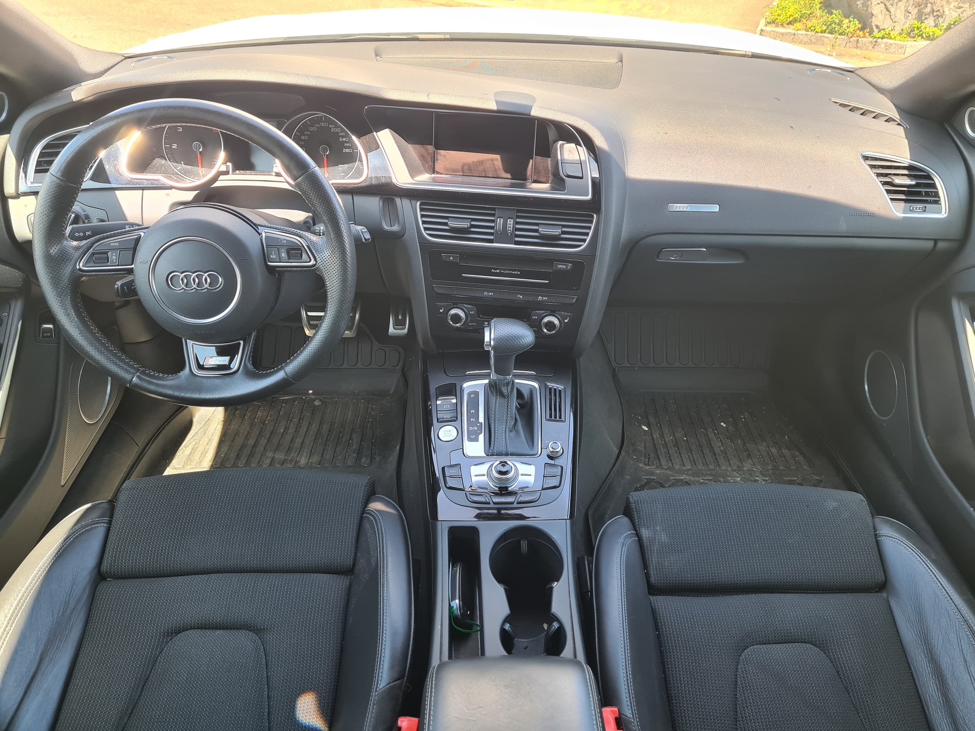 AUDI A5 Coupé 2.0 TDI multitronic-image-9
