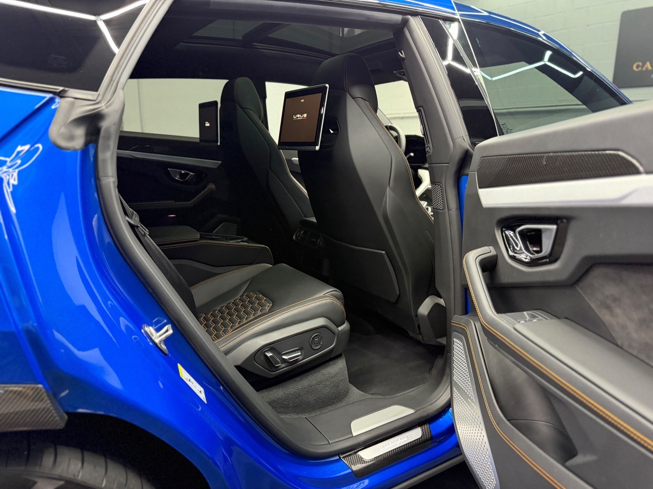 LAMBORGHINI Urus E-Gear | Akrapovic | Full Carbon | Panorama Dach | Lambo Garantie-image-23