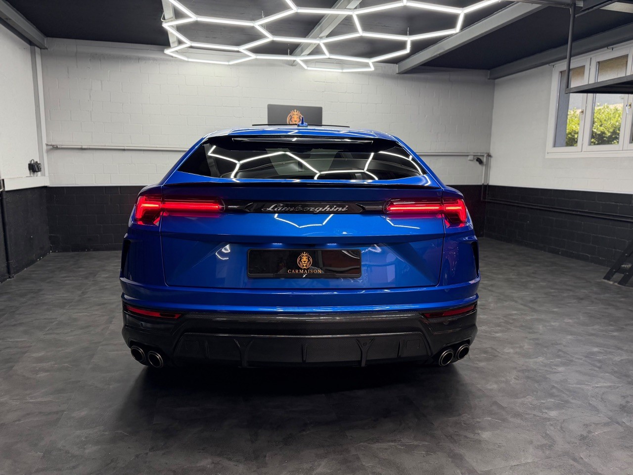 LAMBORGHINI Urus E-Gear | Akrapovic | Full Carbon | Panorama Dach | Lambo Garantie-image-6