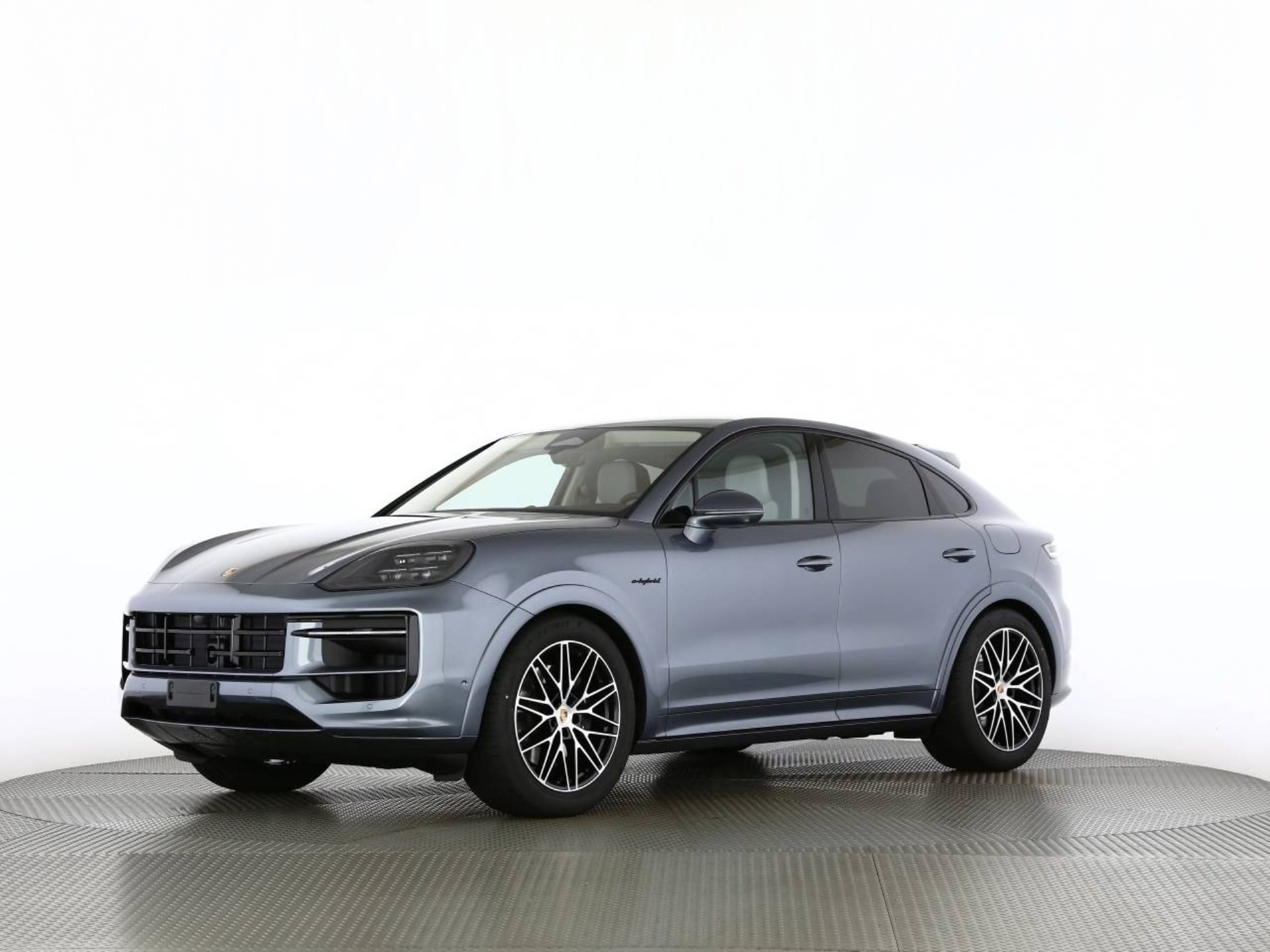 PORSCHE Cayenne E-Hybrid Coupé Black Edition-image-11