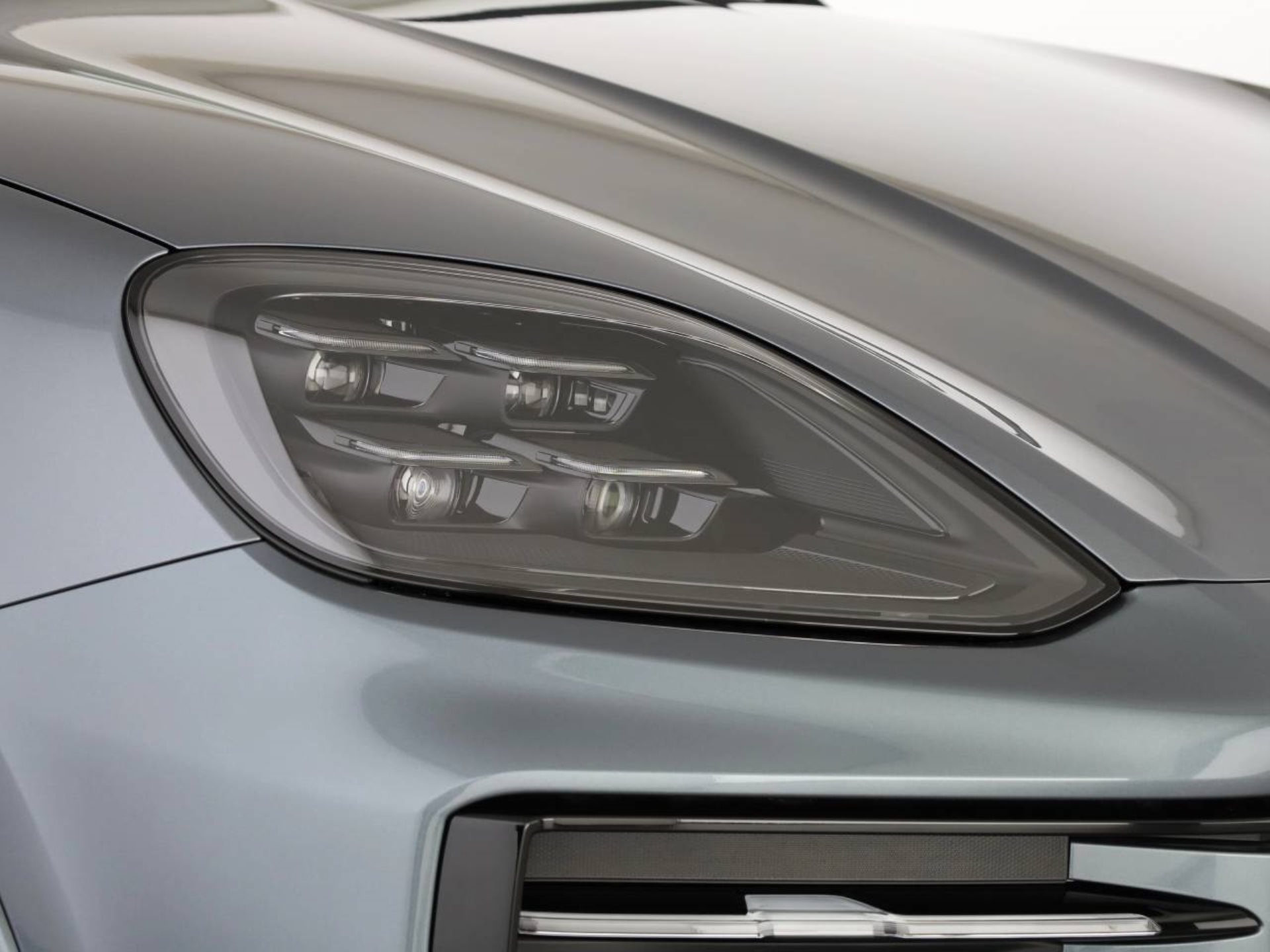 PORSCHE Cayenne E-Hybrid Coupé Black Edition-image-24