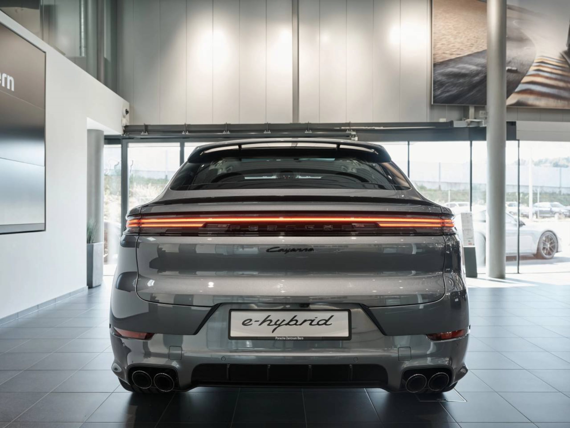 PORSCHE Cayenne E-Hybrid Coupé Black Edition-image-5