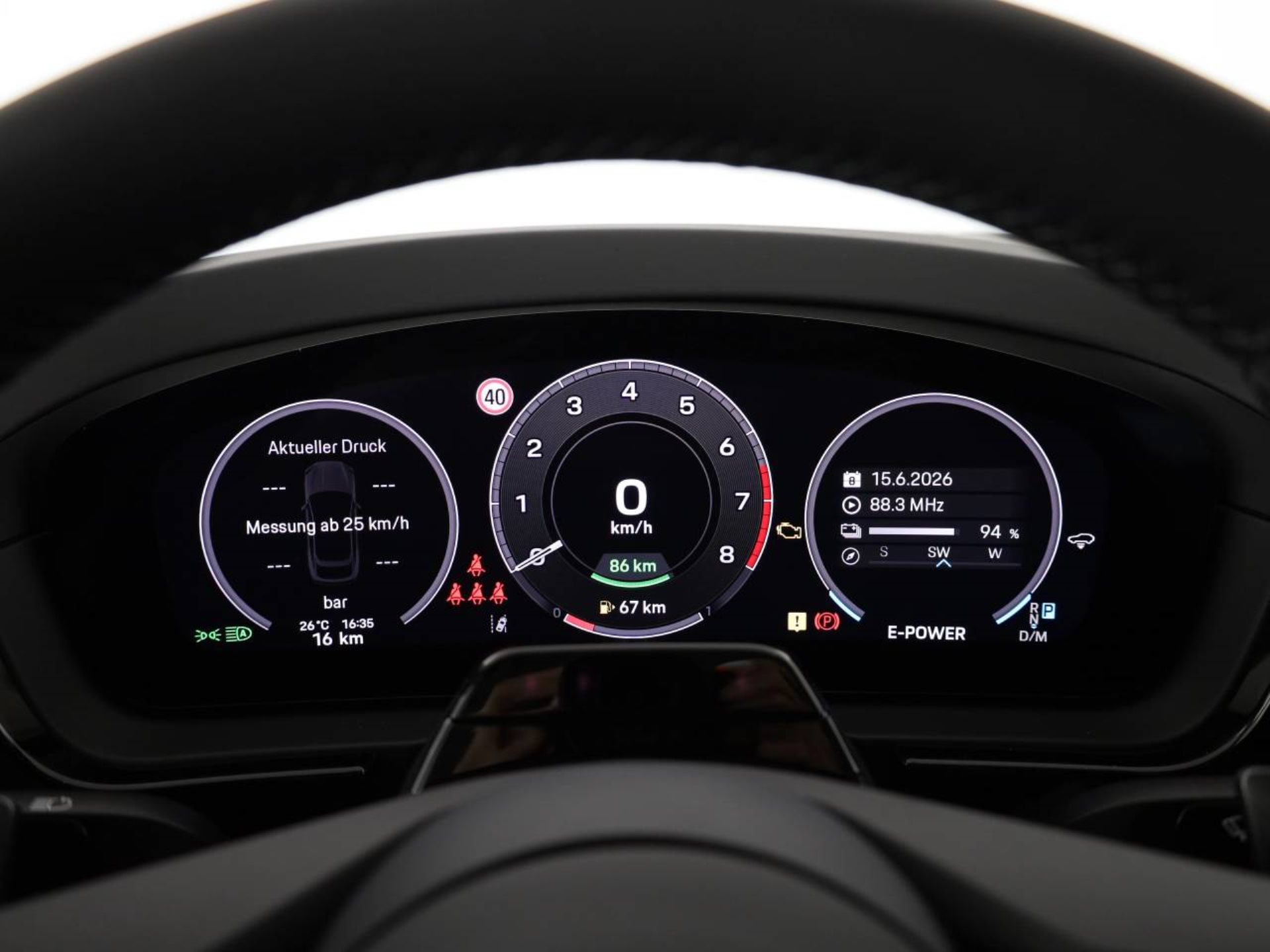 PORSCHE Cayenne E-Hybrid Coupé Black Edition-image-17