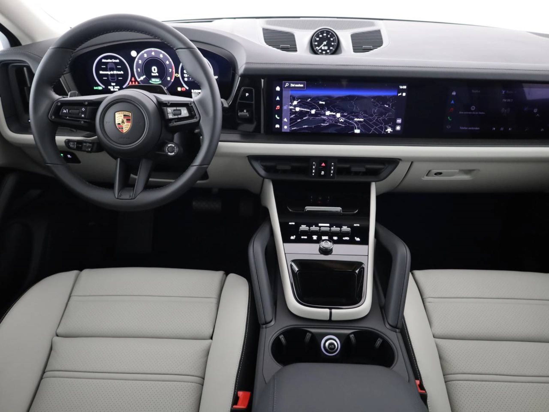 PORSCHE Cayenne E-Hybrid Coupé Black Edition-image-18