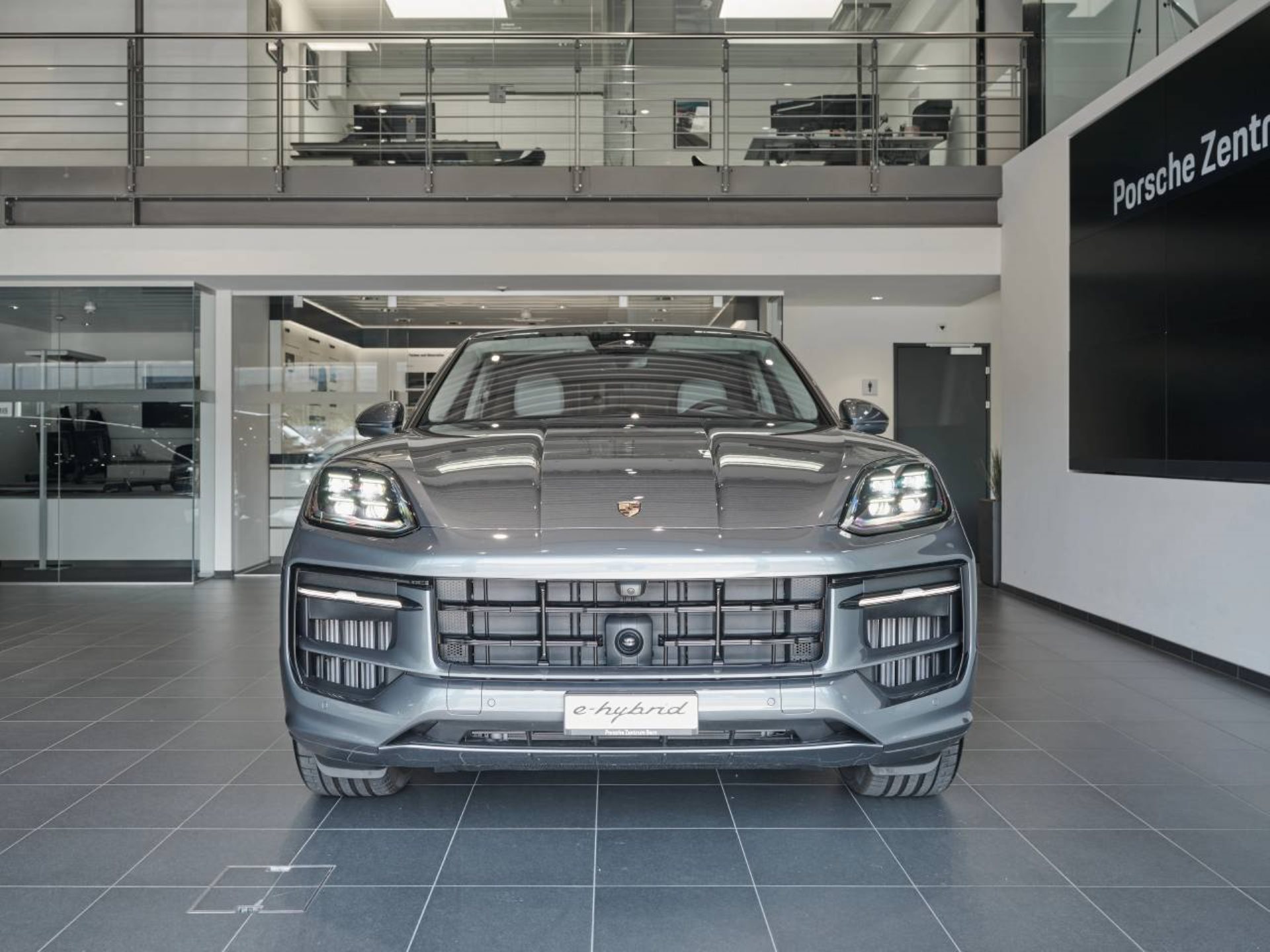 PORSCHE Cayenne E-Hybrid Coupé Black Edition-image-8
