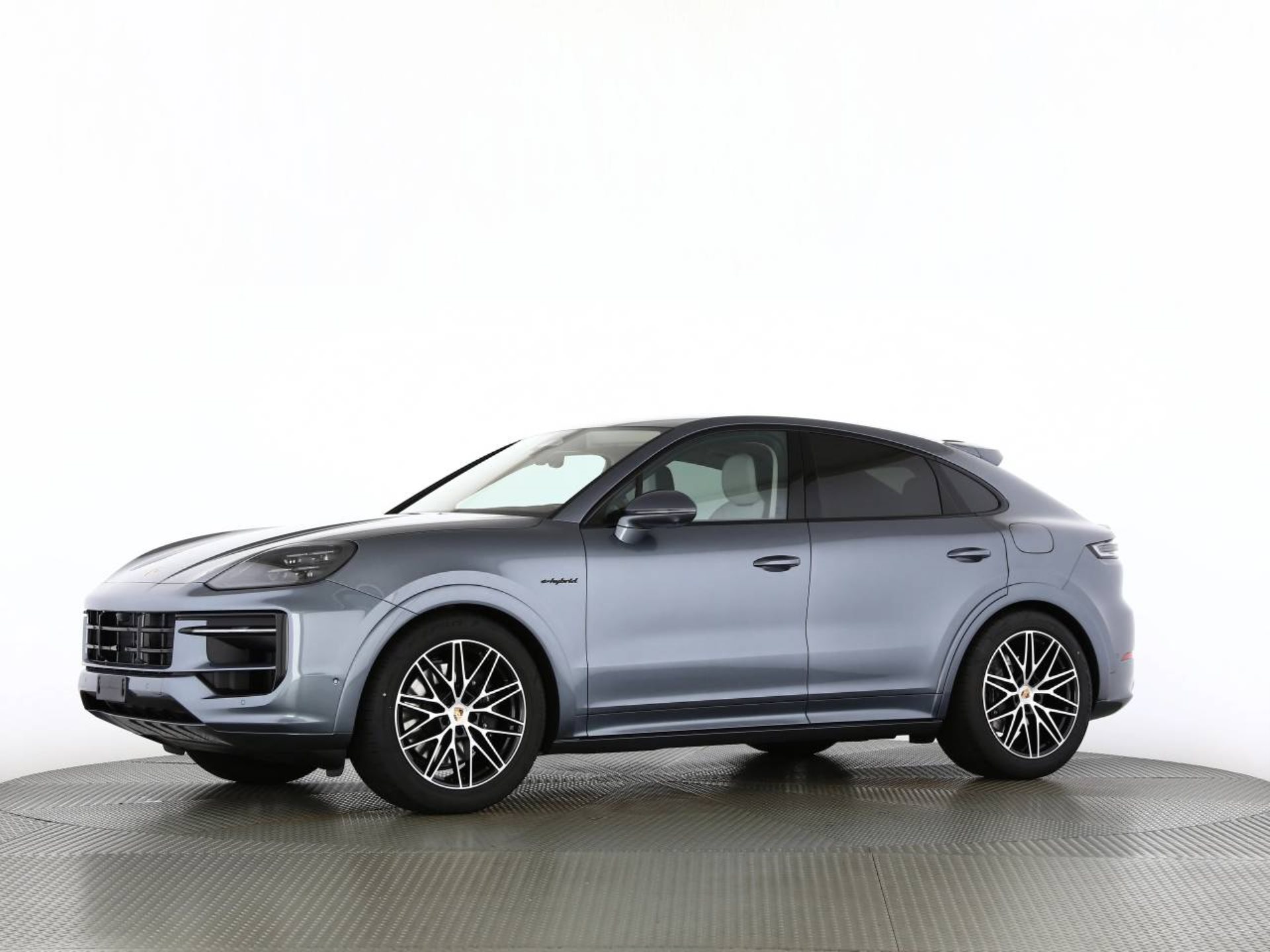 PORSCHE Cayenne E-Hybrid Coupé Black Edition-image-10