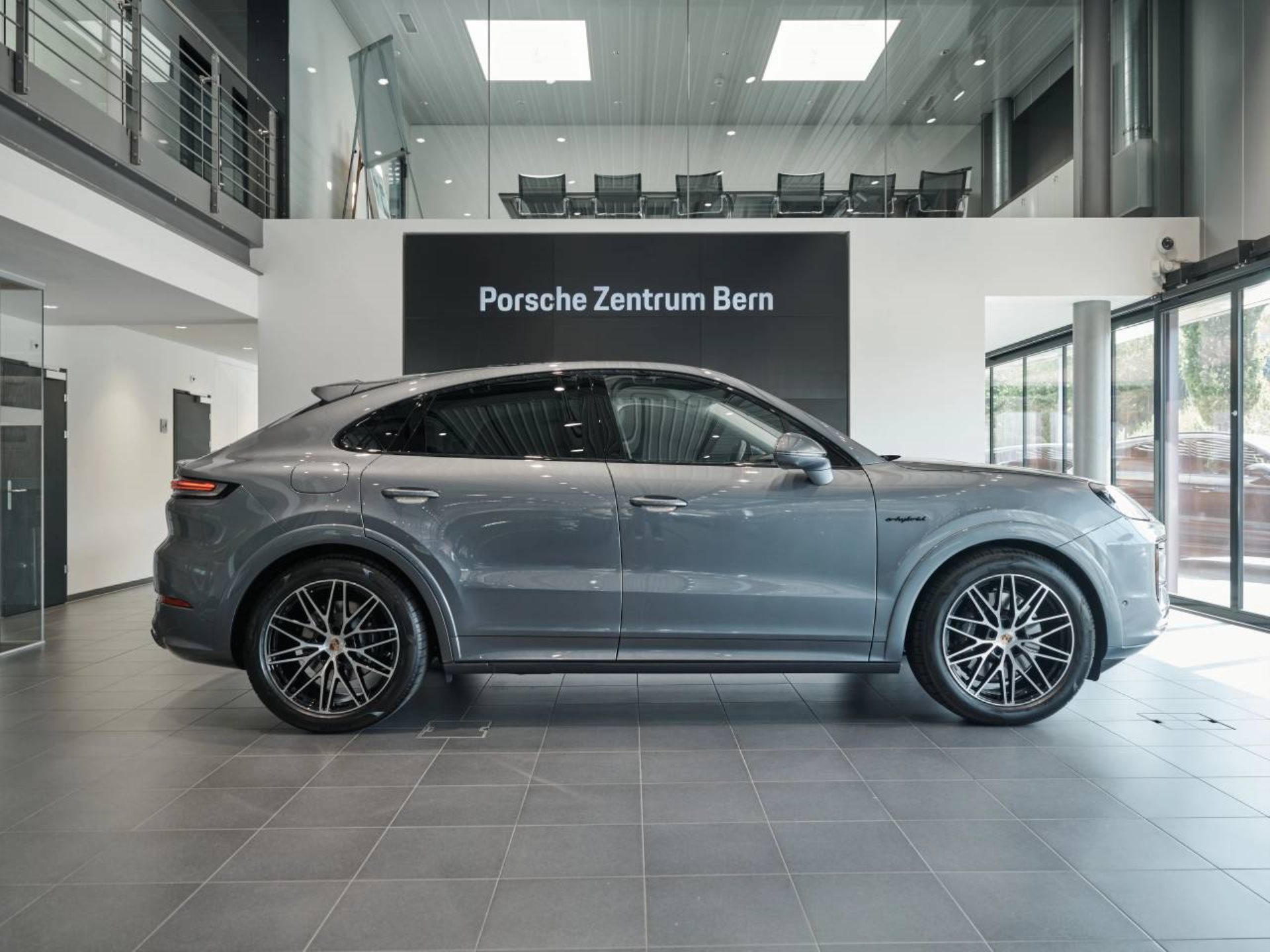 PORSCHE Cayenne E-Hybrid Coupé Black Edition-image-1