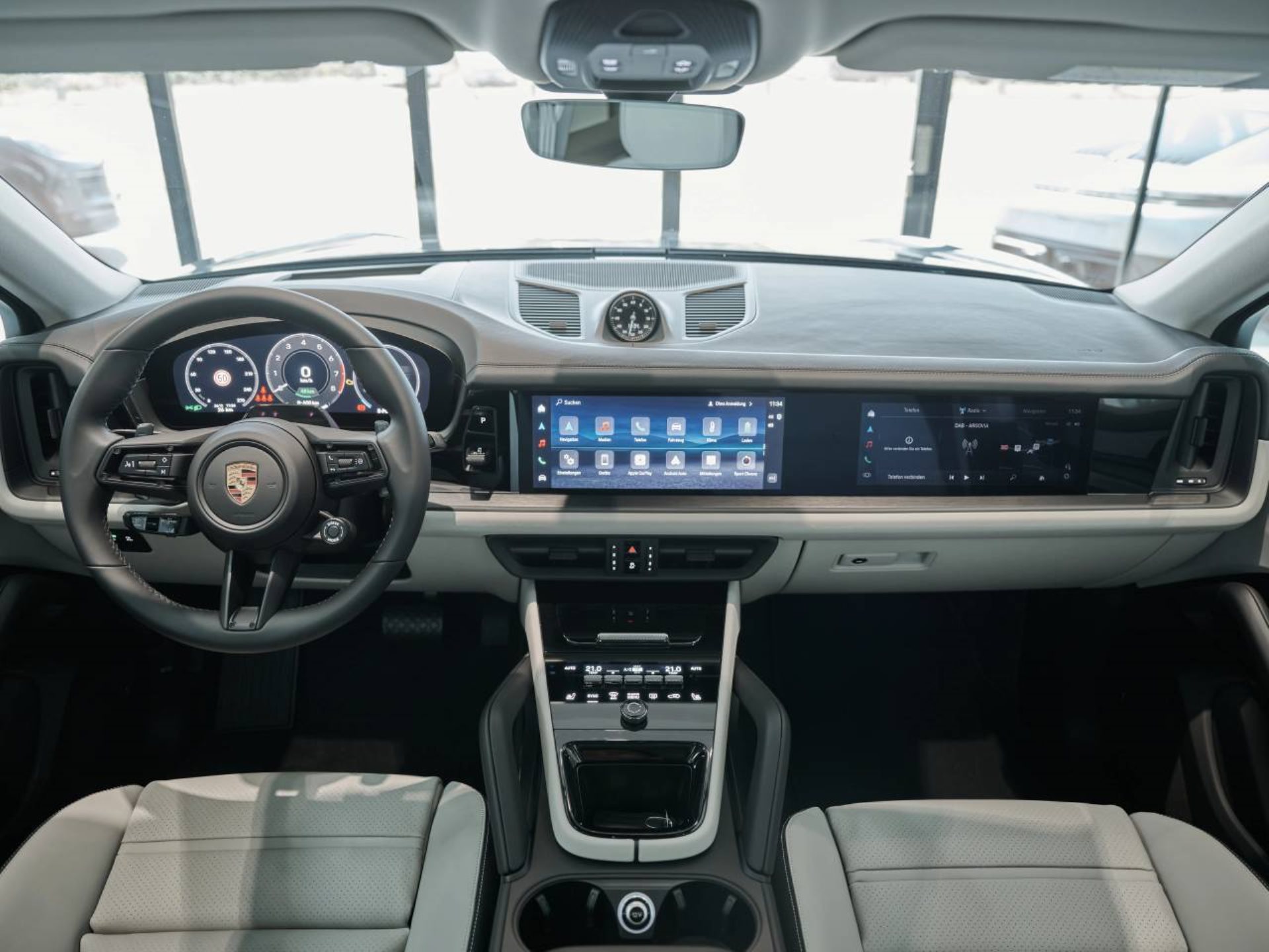 PORSCHE Cayenne E-Hybrid Coupé Black Edition-image-14