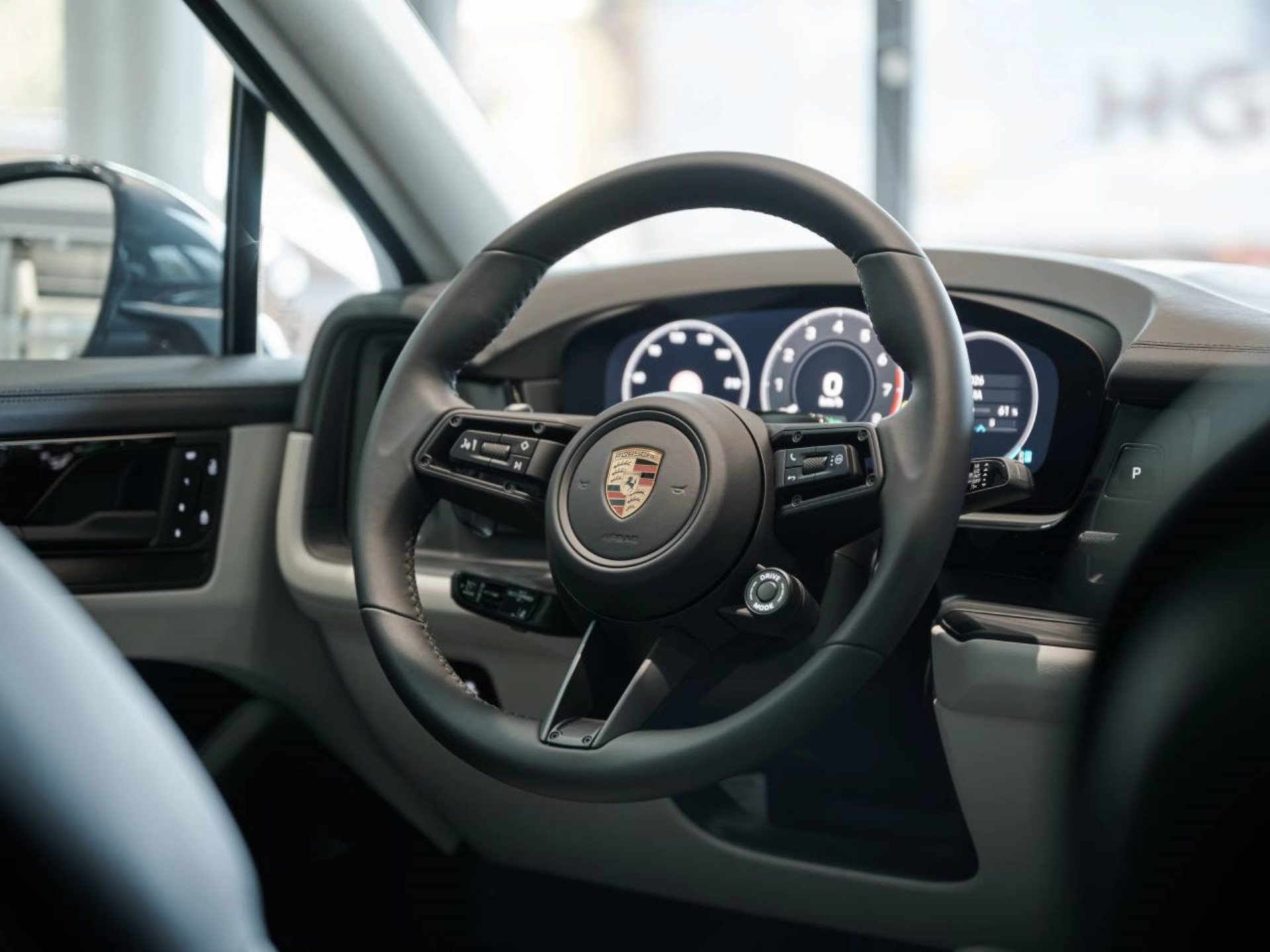 PORSCHE Cayenne E-Hybrid Coupé Black Edition-image-13