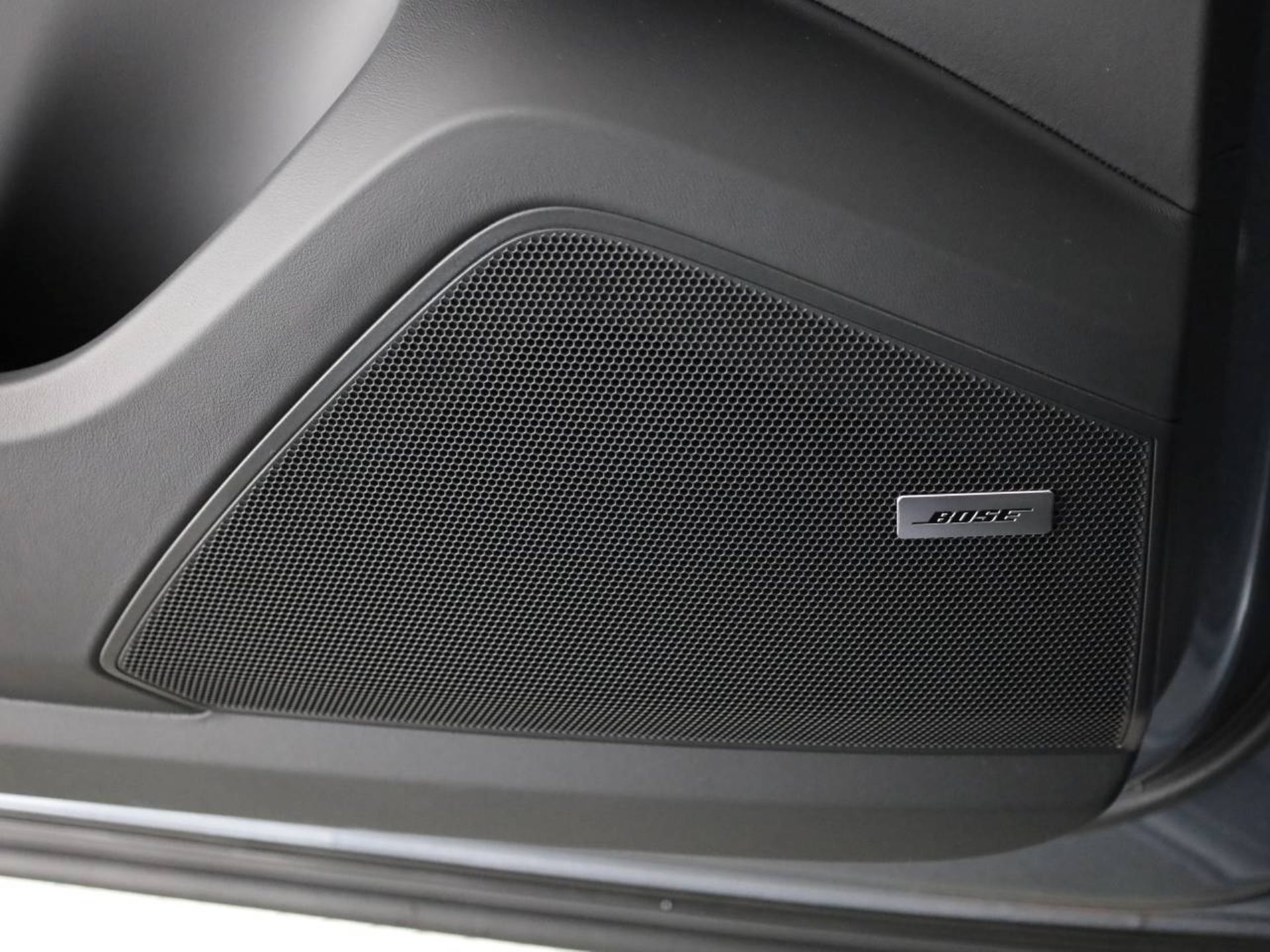 PORSCHE Cayenne E-Hybrid Coupé Black Edition-image-26
