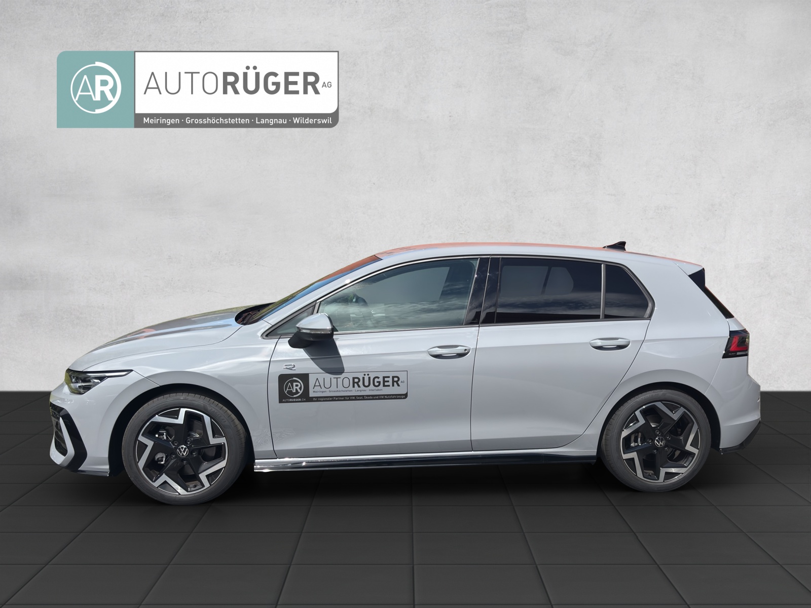 VW Golf 2.0 TSI R-Line DSG 4 Motion-image-2