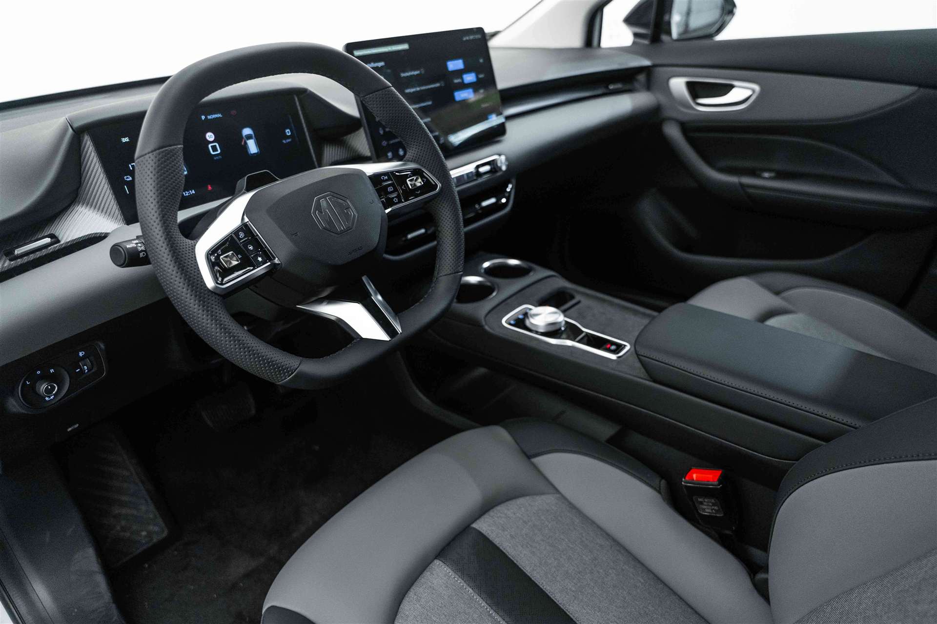 MG 4 EV 64kWh Premium Facelift Automat-image-5