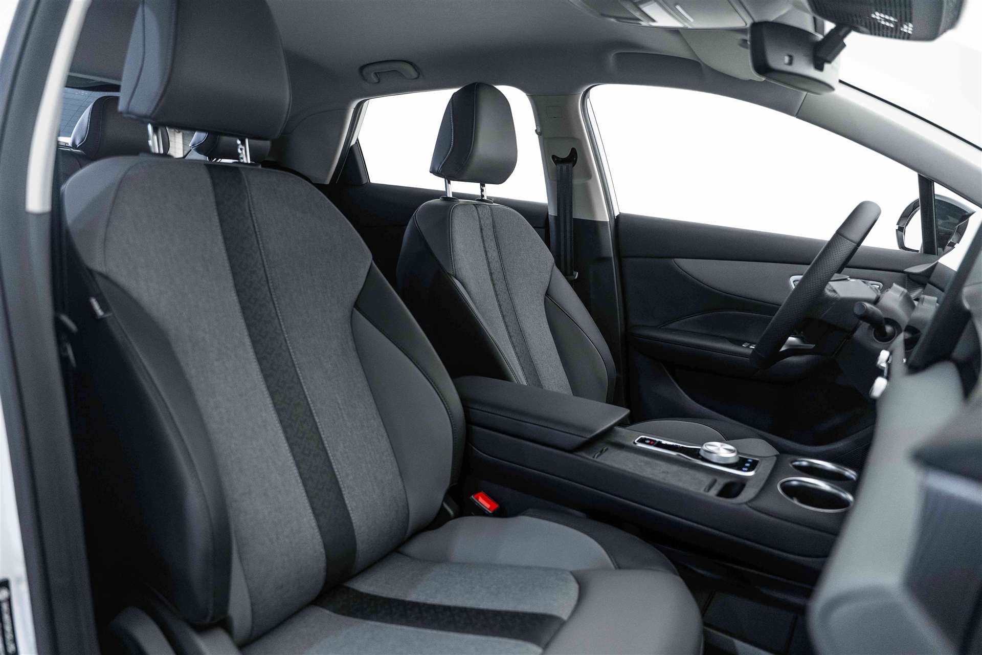 MG 4 EV 64kWh Premium Facelift Automat-image-9