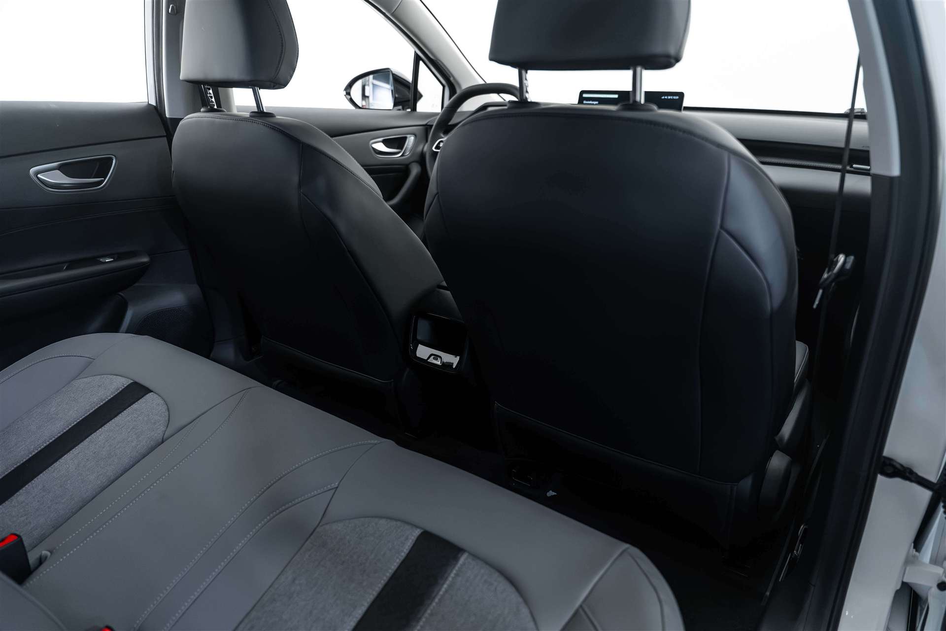 MG 4 EV 64kWh Premium Facelift Automat-image-10