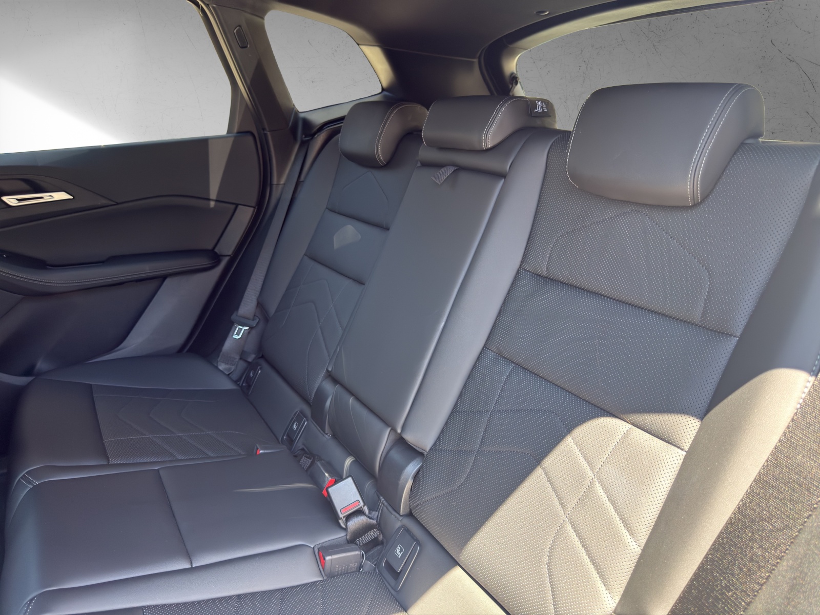 BMW 225e xDrive Active Tourer M Sport-image-16