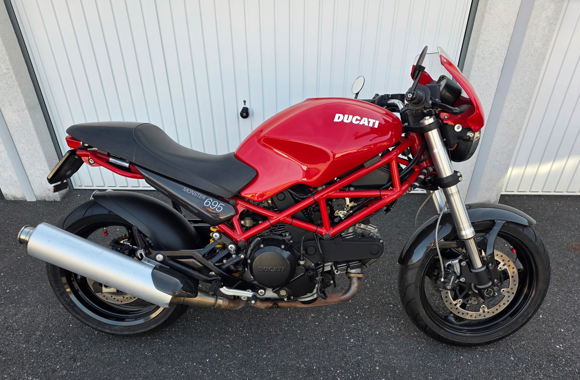 DUCATI Monster 695M