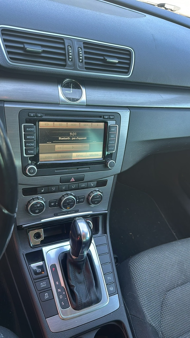 VW Passat Variant 1.8 TSI Highline DSG-image-8