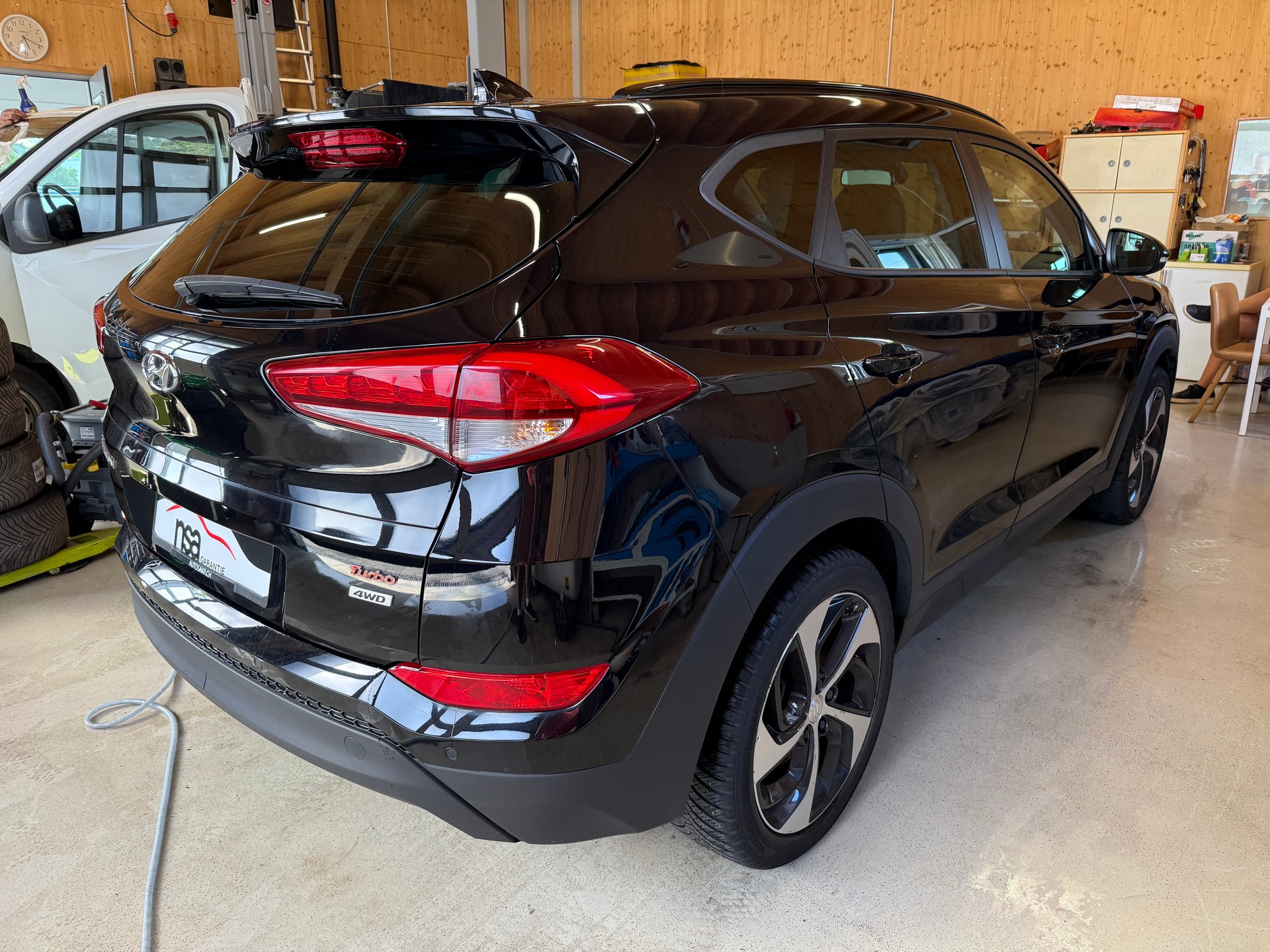 HYUNDAI Tucson 1.6 TGDI Vertex 4WD Automatic-showroom-element-3