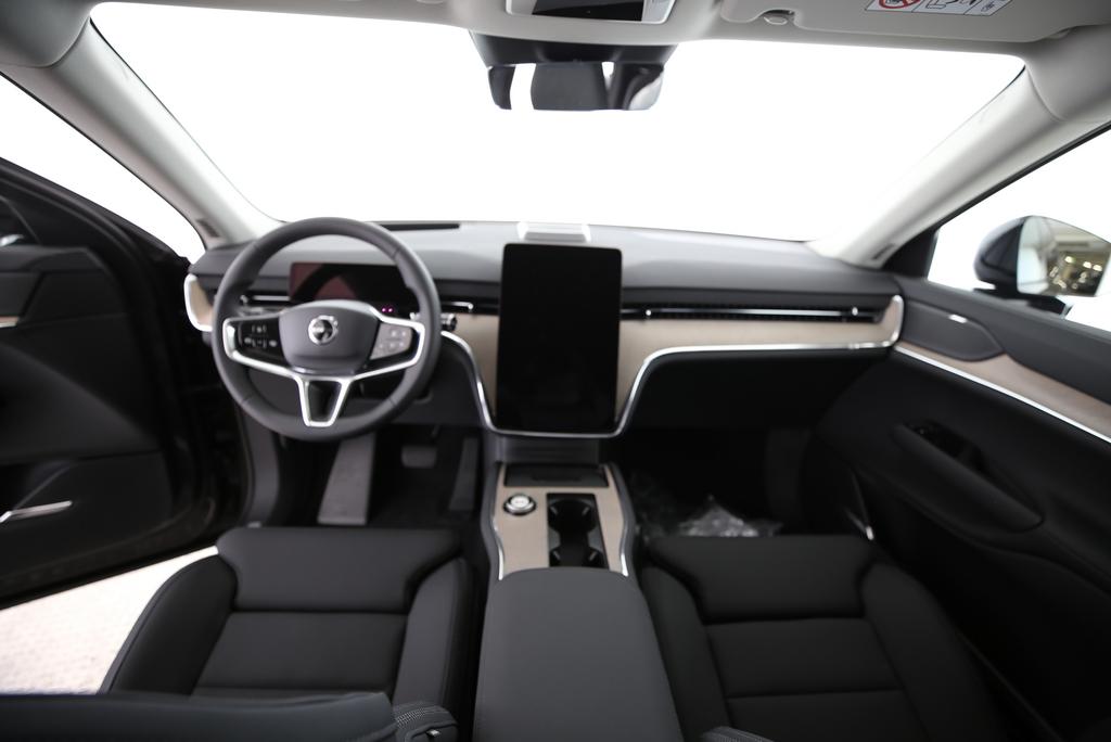 VOLVO EX90 Twin Ultra AWD-image-5