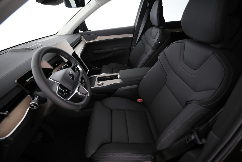 VOLVO EX90 Twin Ultra AWD-image-6