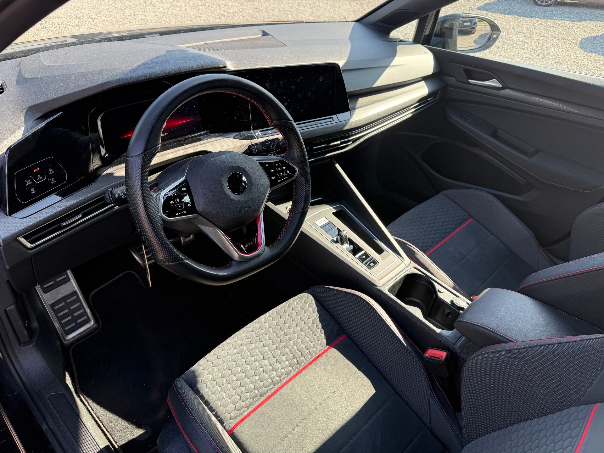 VW Golf 2.0 TSI GTI Clubsport DSG-image-6