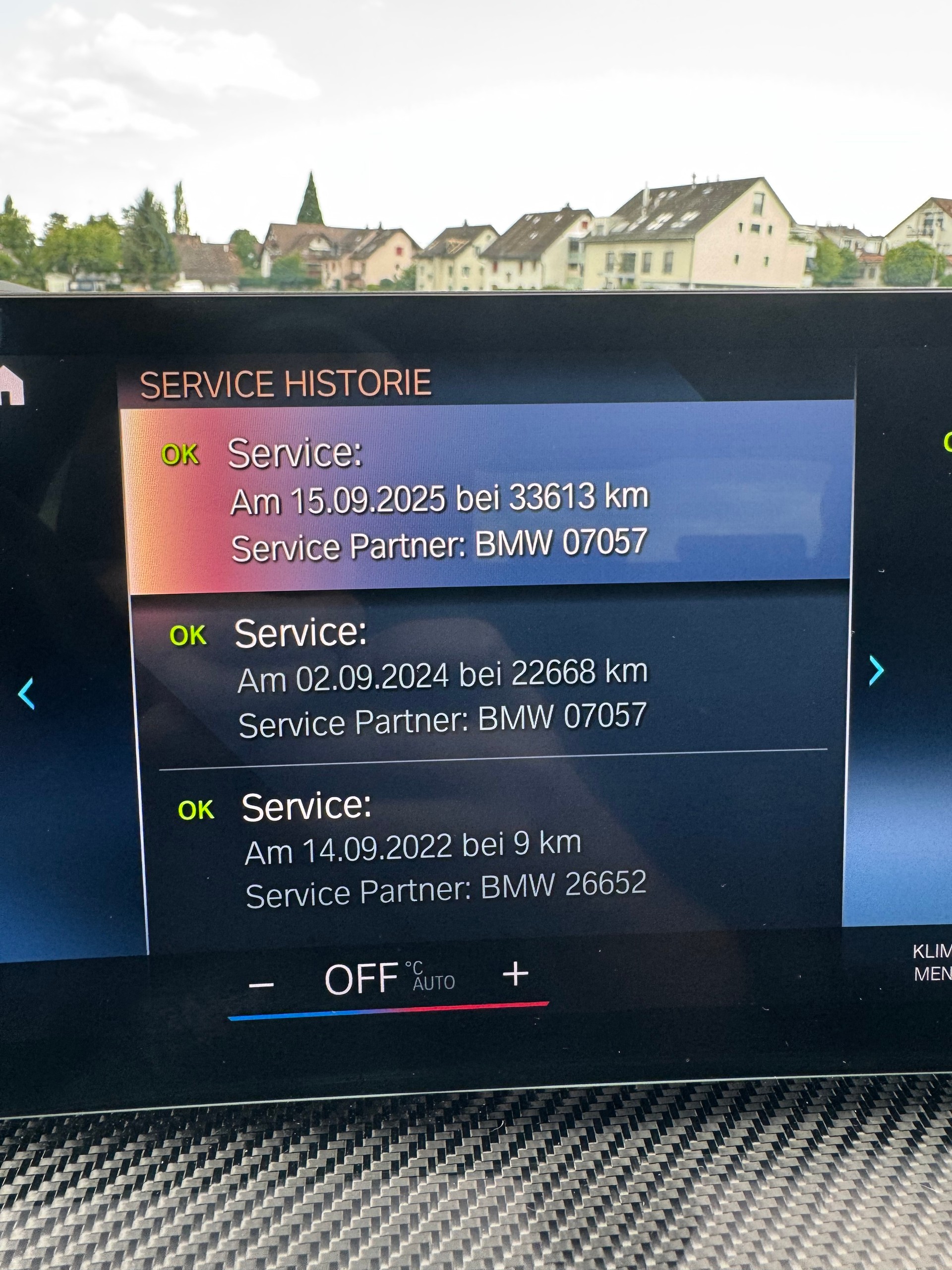 BMW M340i xDrive - San Marino Blau-image-17