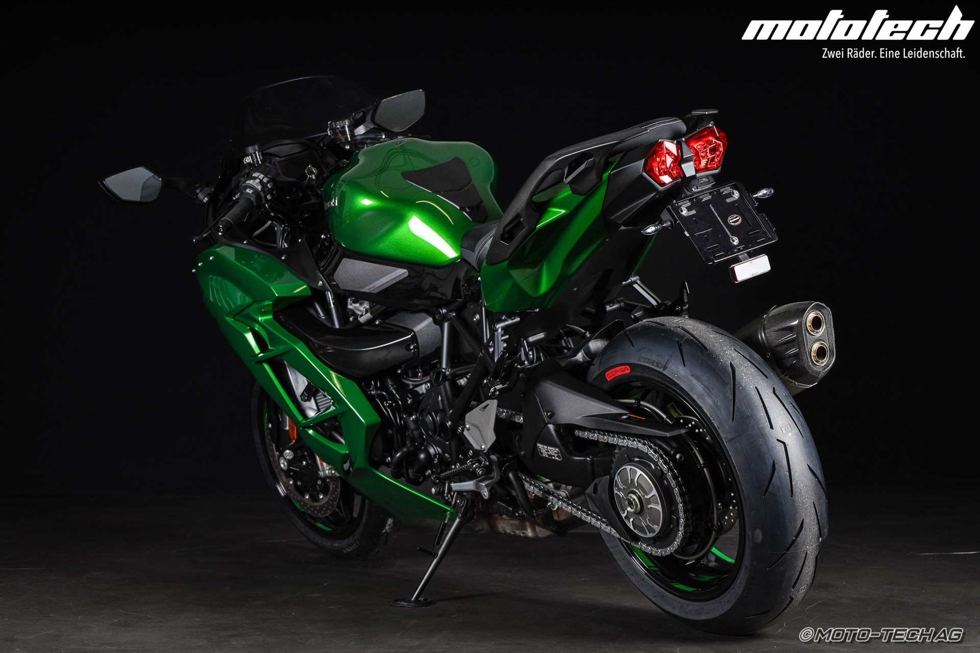KAWASAKI Ninja H2 SX SE ABS AKRAPOVIC-showroom-element-3