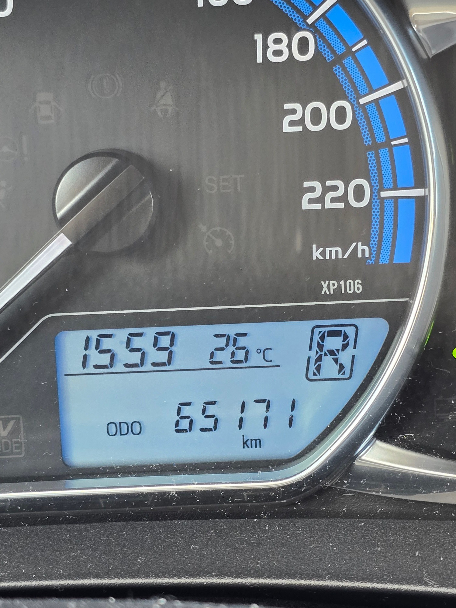 TOYOTA Yaris 1.5 VVT-i Hybrid Swiss Trend e-CVT-image-1
