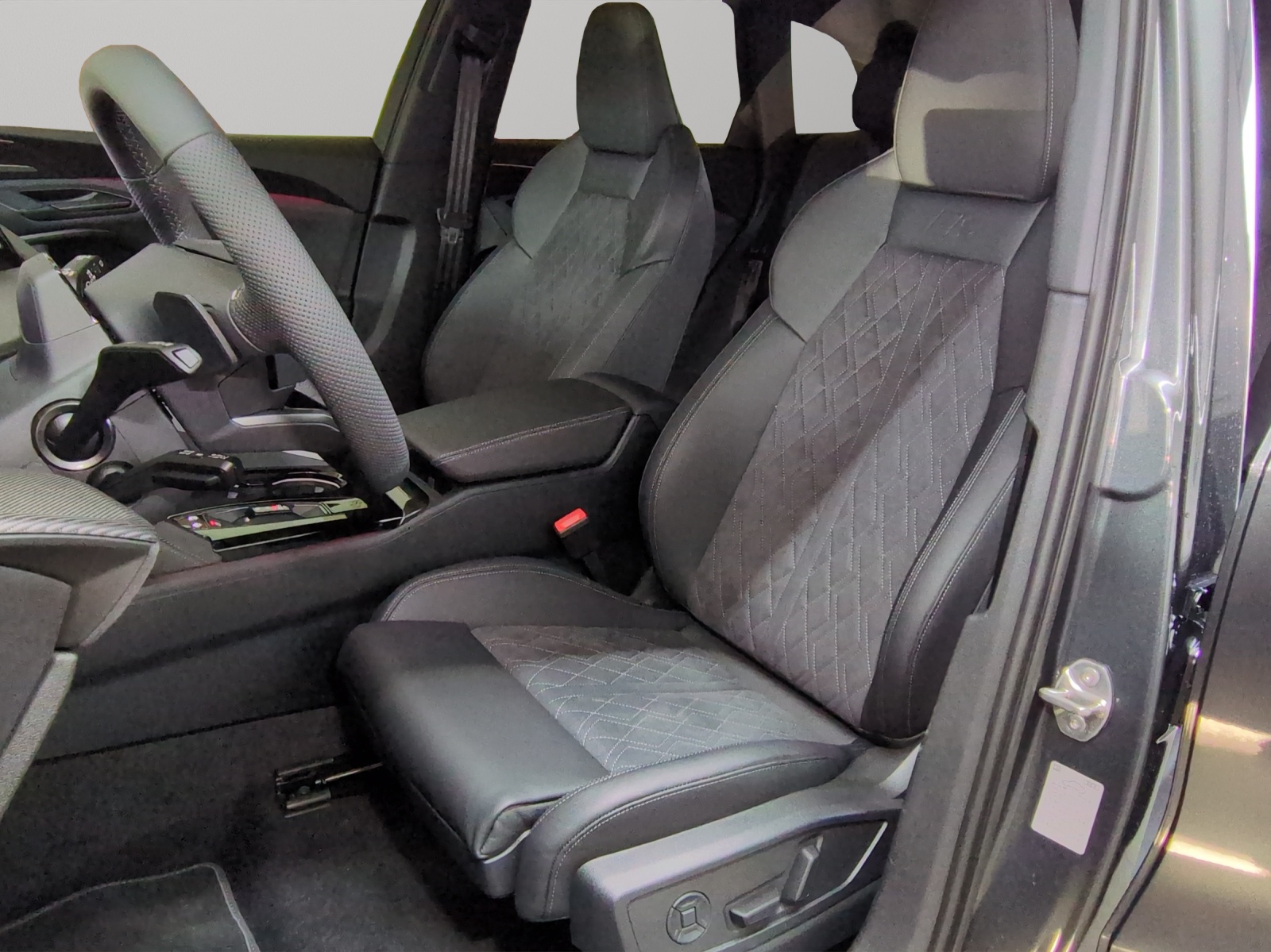 AUDI SQ5 TFSI quattro S-tronic-image-5