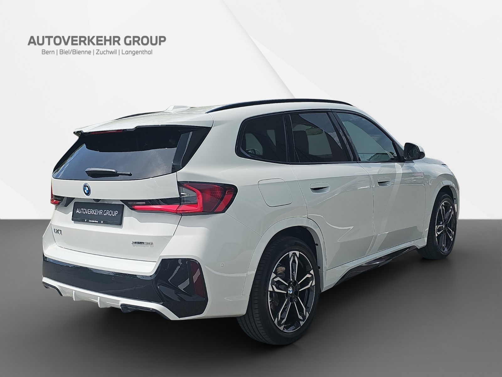 BMW iX1 xDrive 30 M Sport-image-5