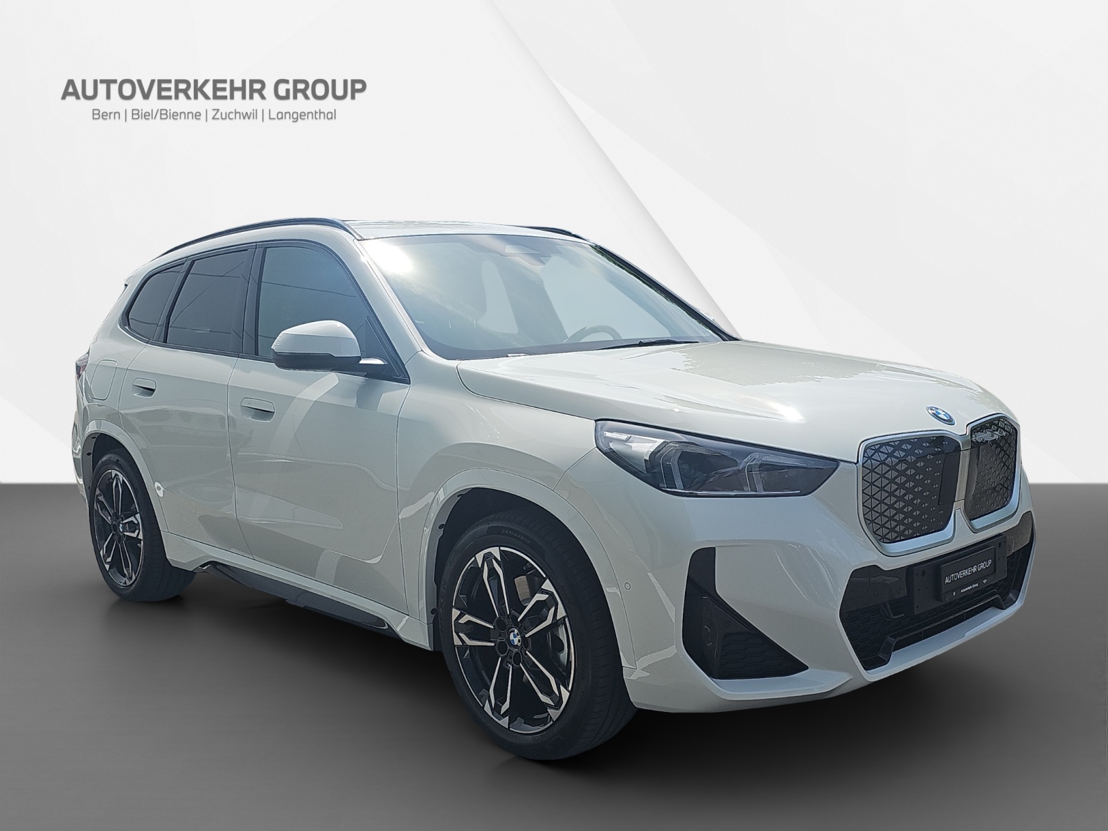 BMW iX1 xDrive 30 M Sport-image-7