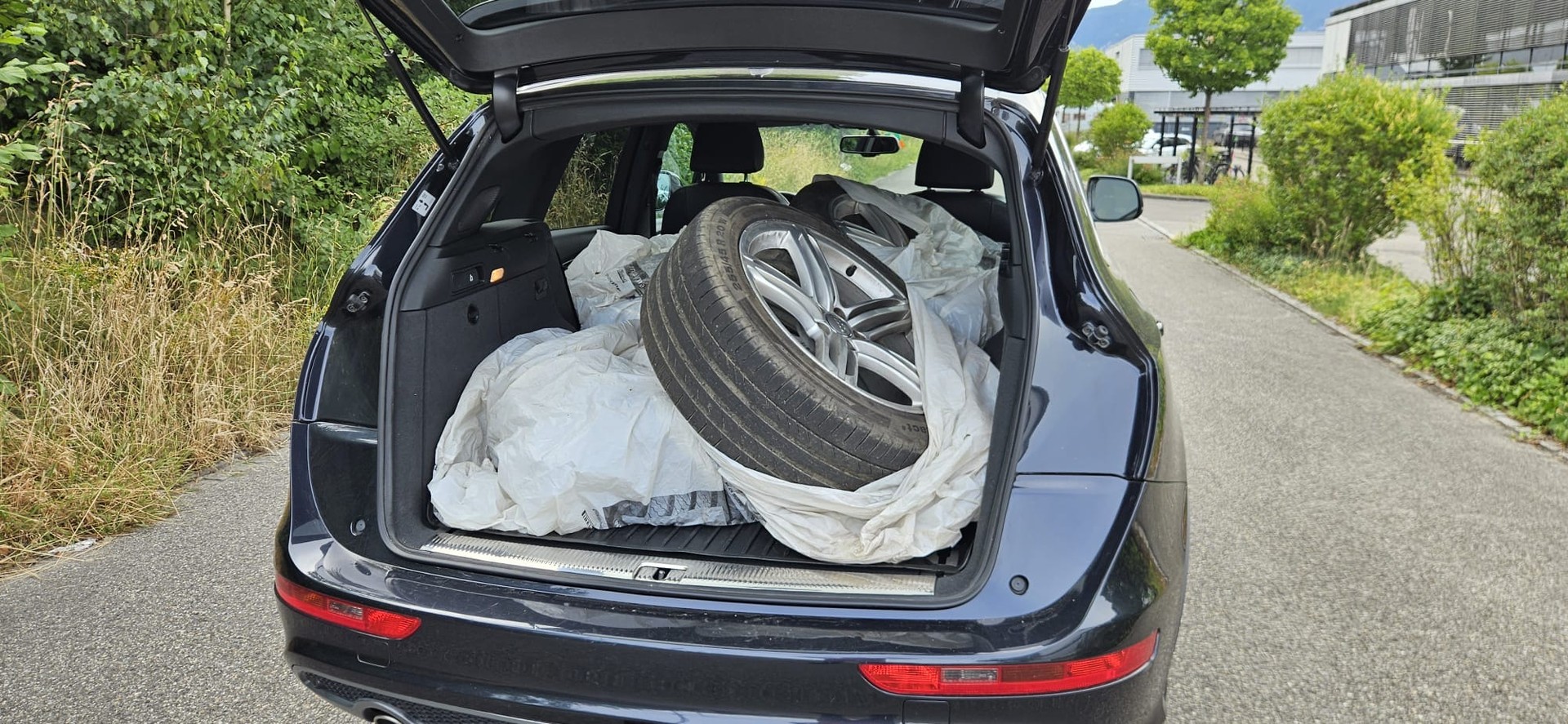 AUDI Q5 3.0 TDI quattro S-tronic-image-4