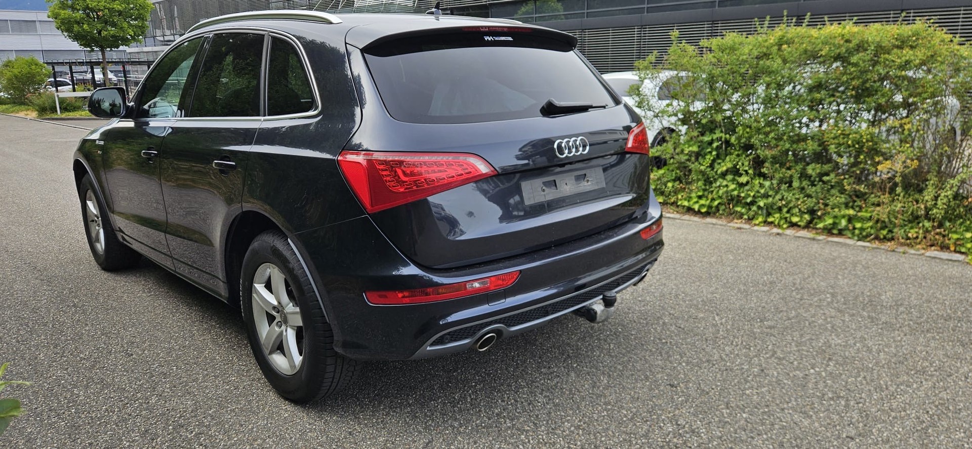 AUDI Q5 3.0 TDI quattro S-tronic-image-1